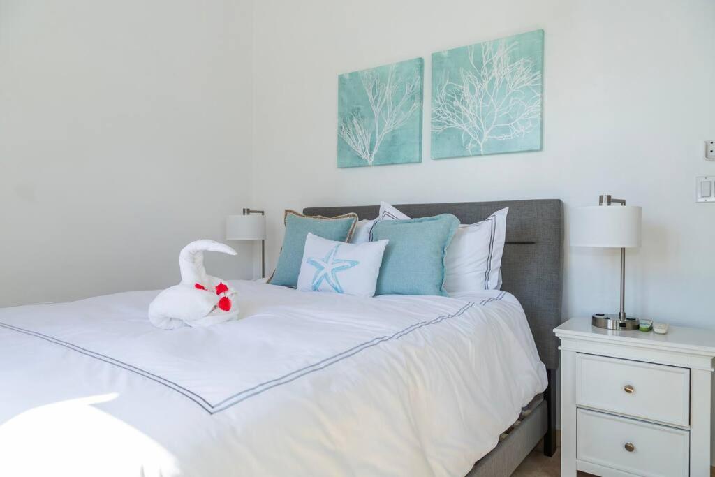 Three-Bedroom Villa photo 1