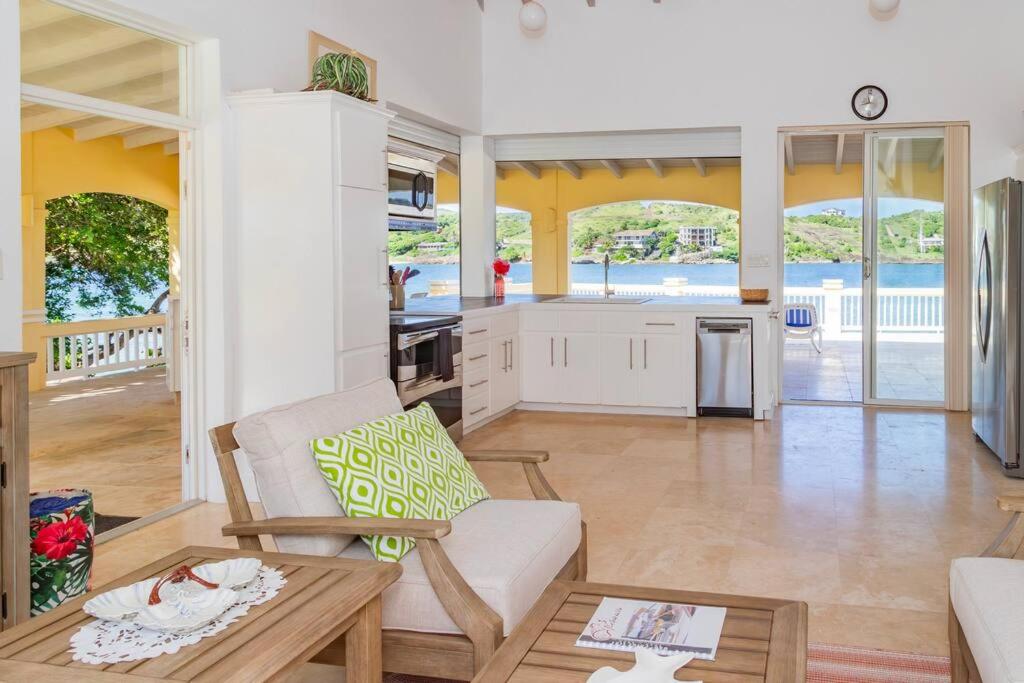 Three-Bedroom Villa photo 3