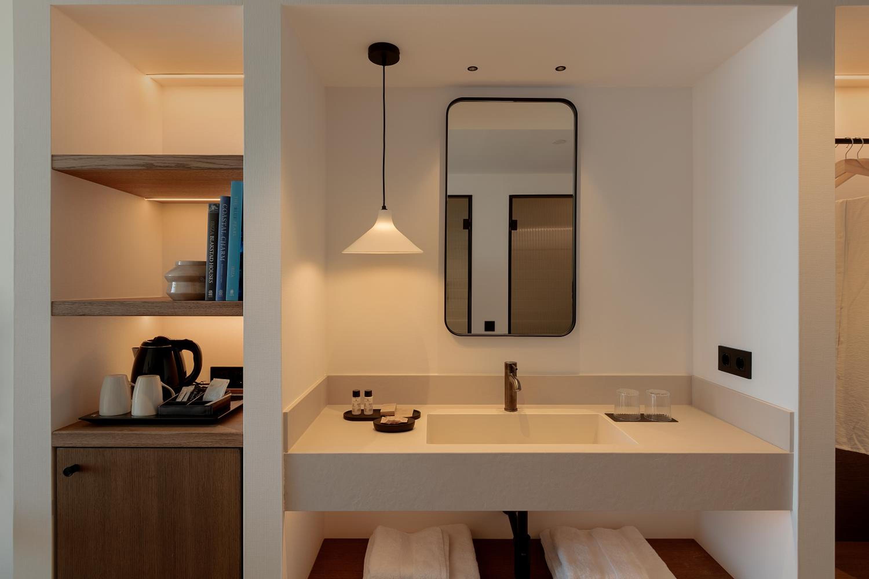 Double or Twin Room with City View