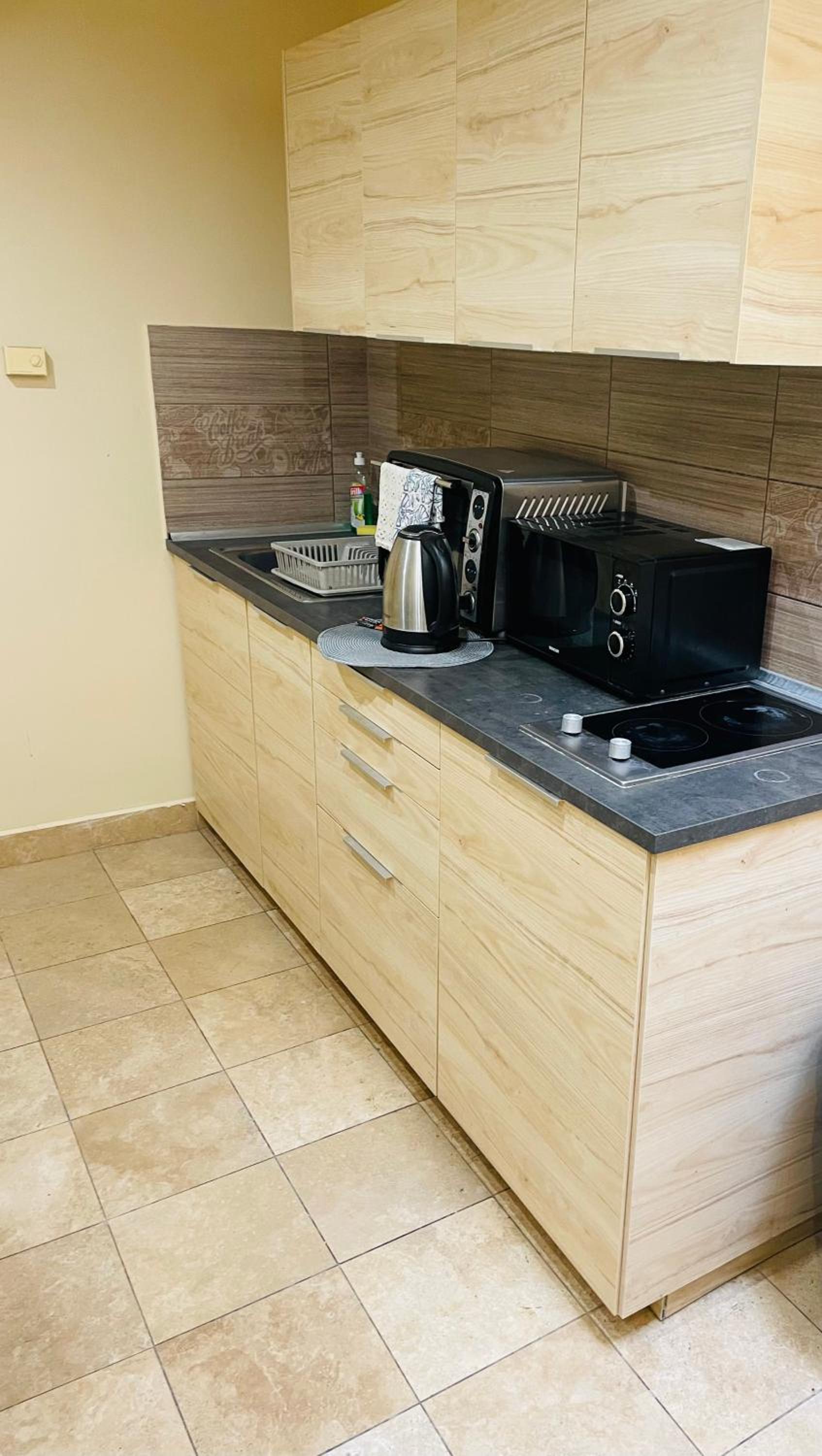Studio Apartment - Photo 2