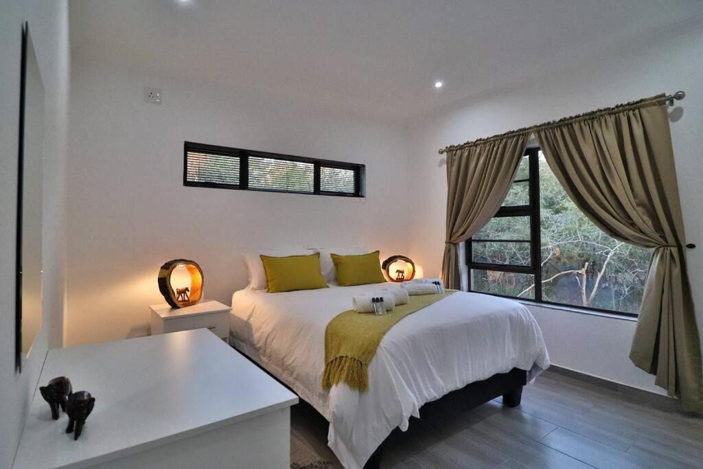 Three-Bedroom House photo 1