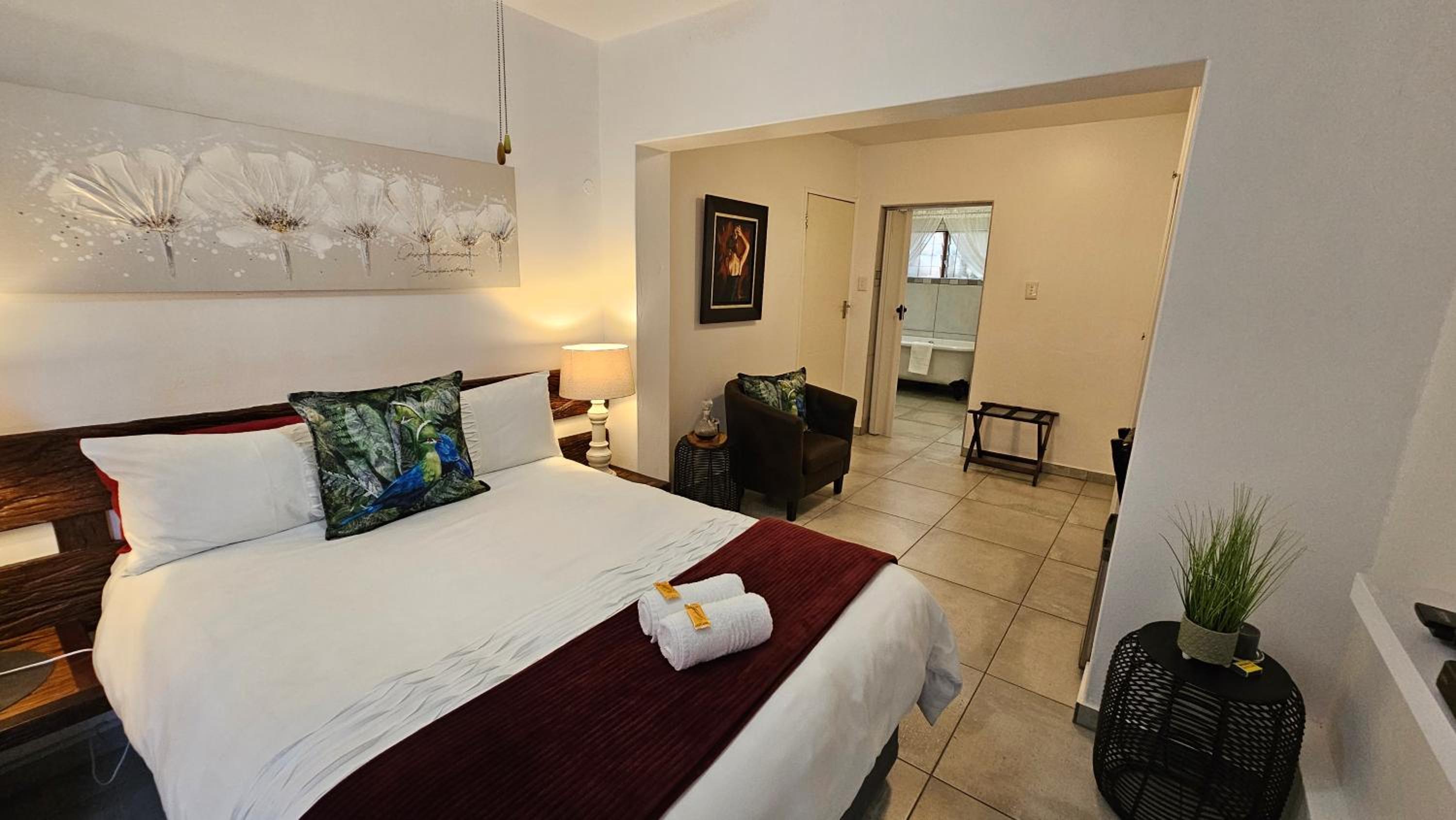 Standard Double Room - Photo 27