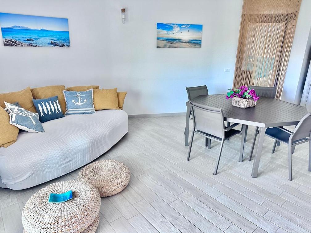 Three-Bedroom Villa photo 2
