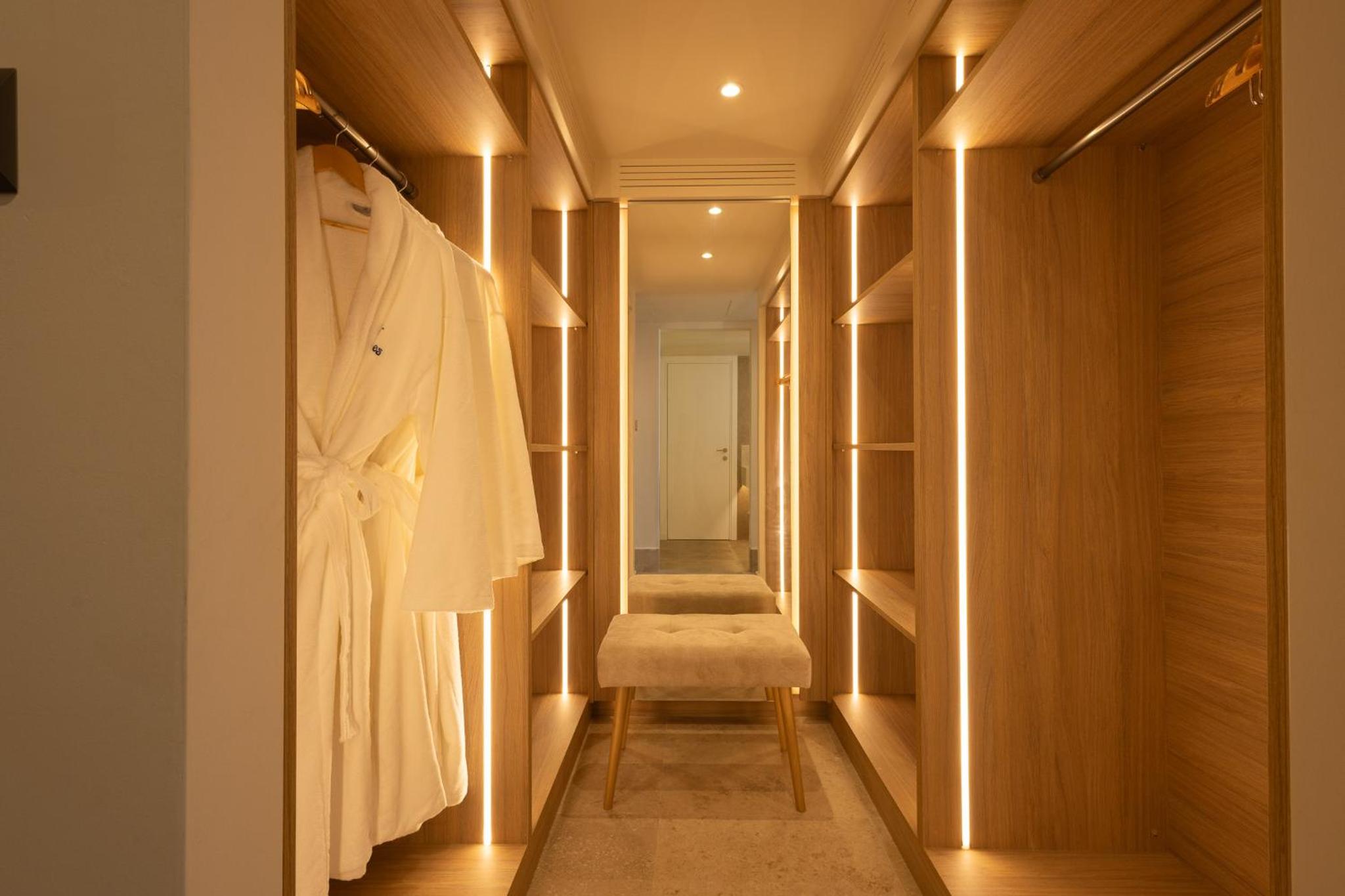 Executive Grand Suite Mountain View - Photo 3