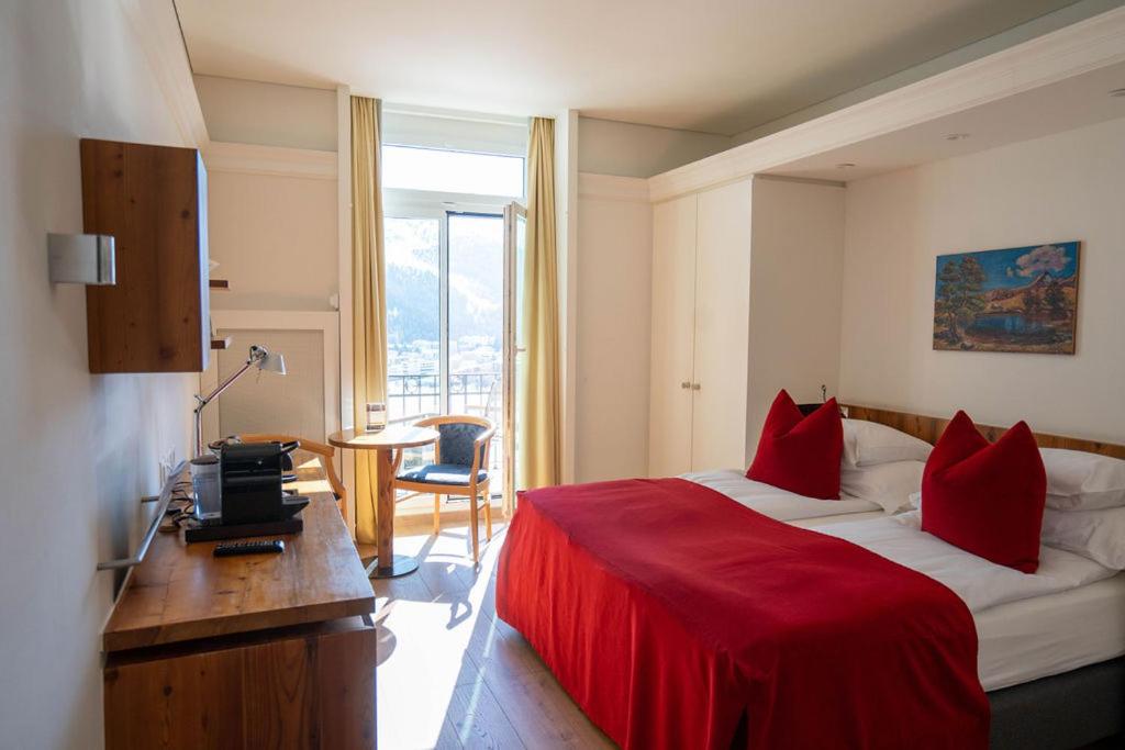 Double Room with Lake View photo 3