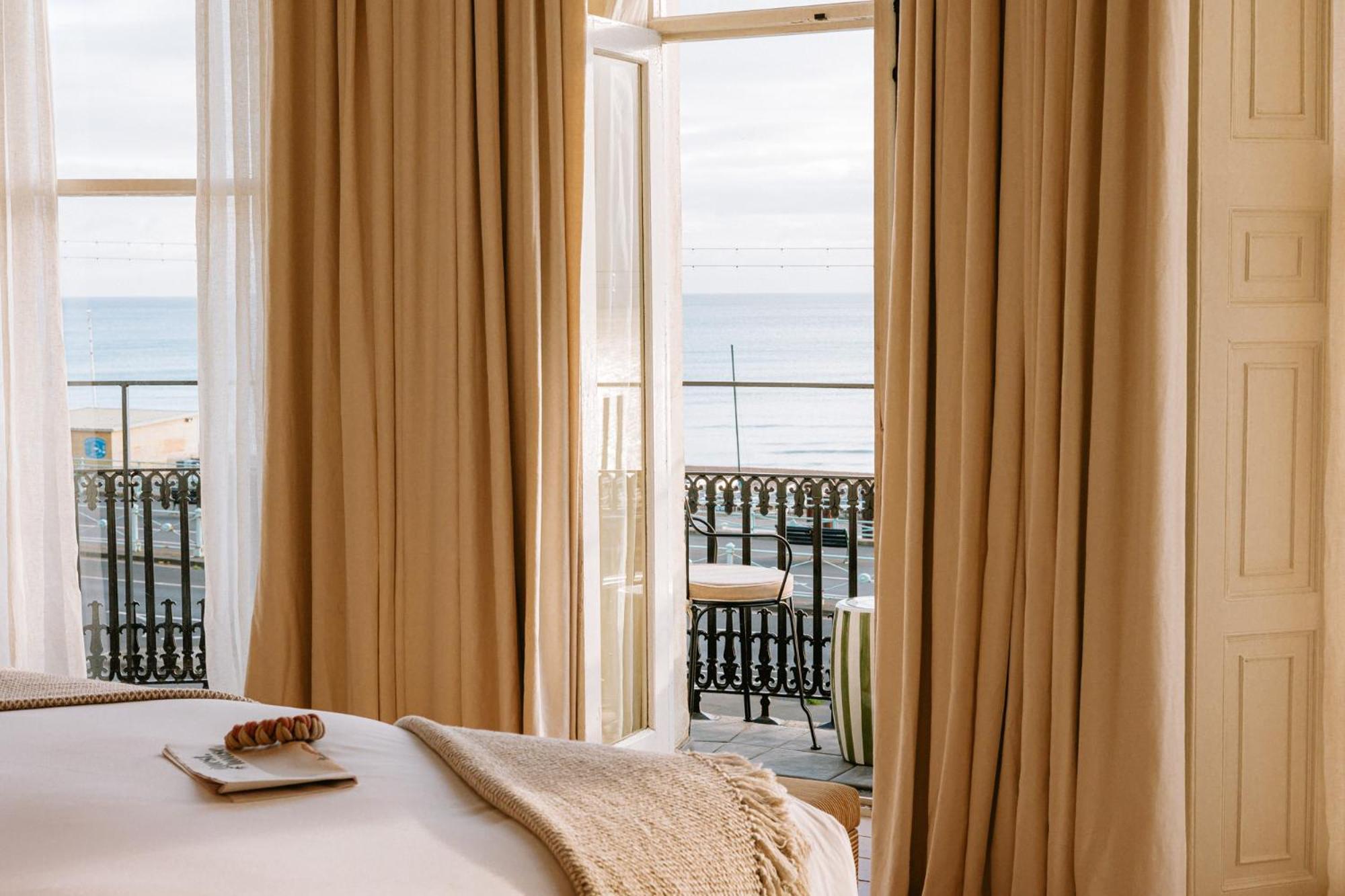 Deluxe Double Room with Balcony and Sea View photo 2
