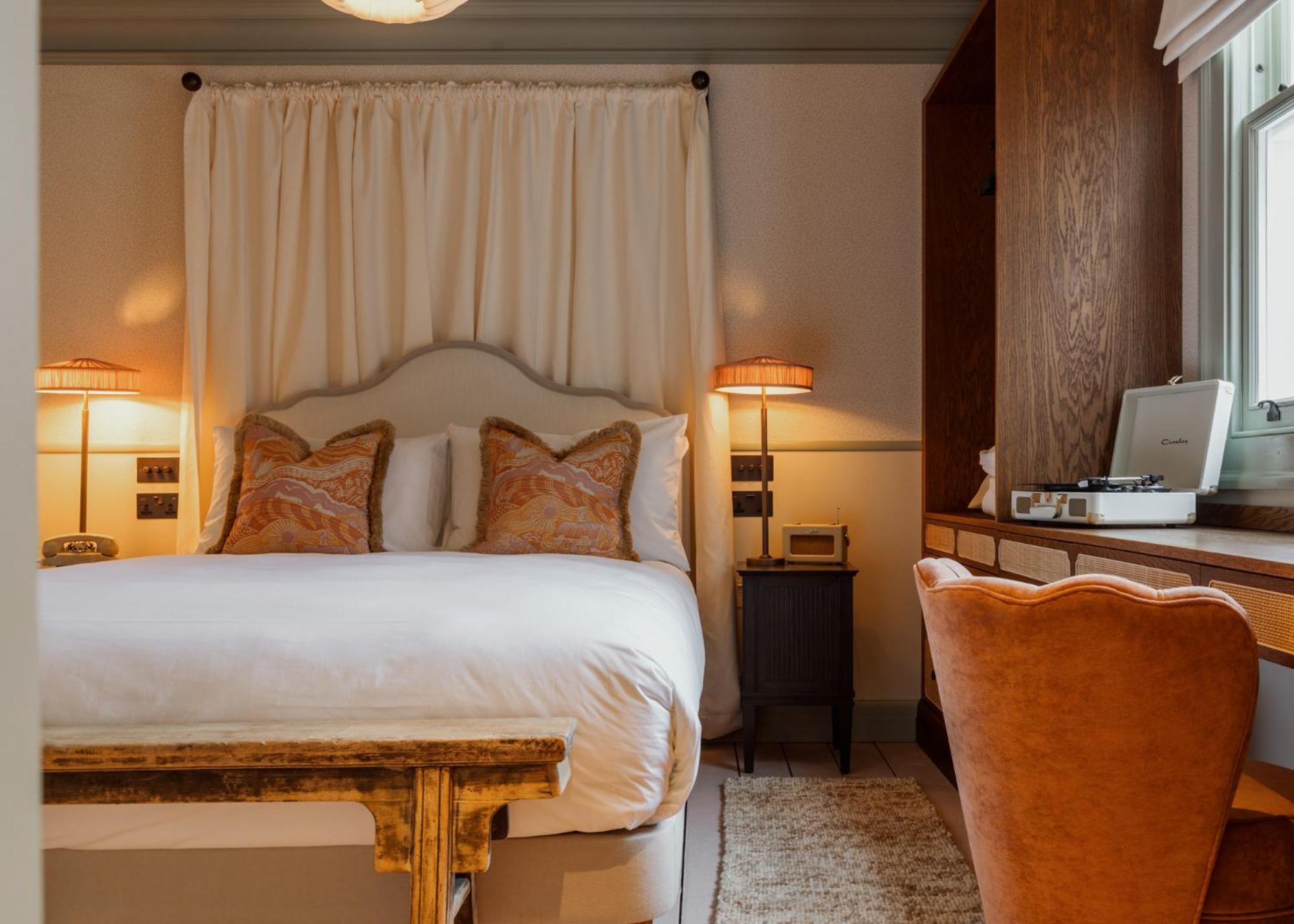 Small Double Room - Photo 1