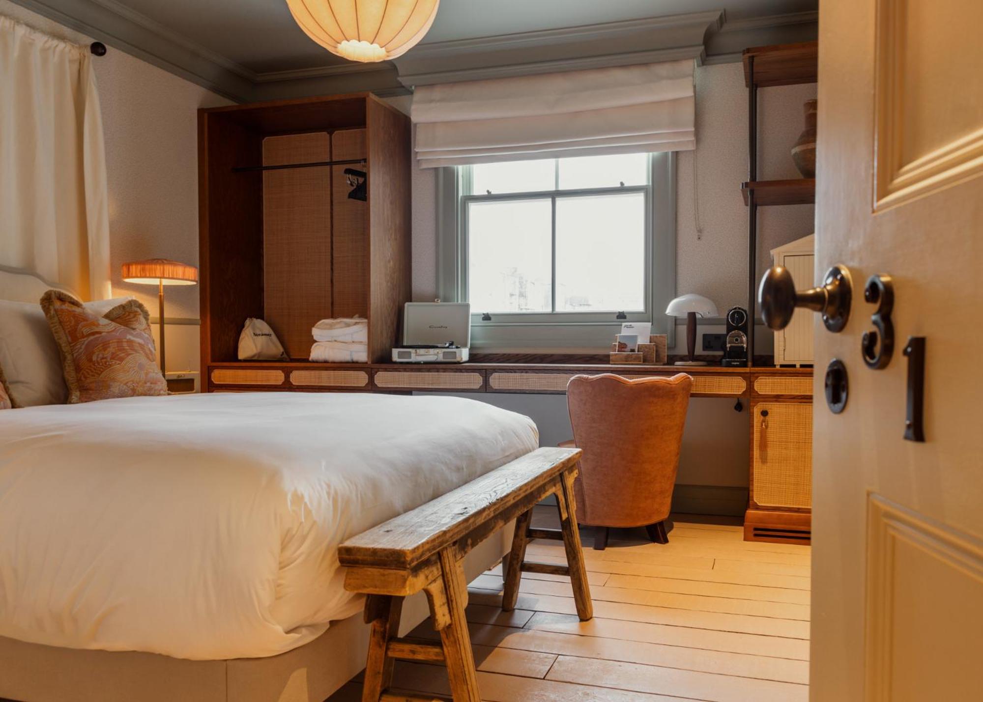 Small Double Room - Photo 5