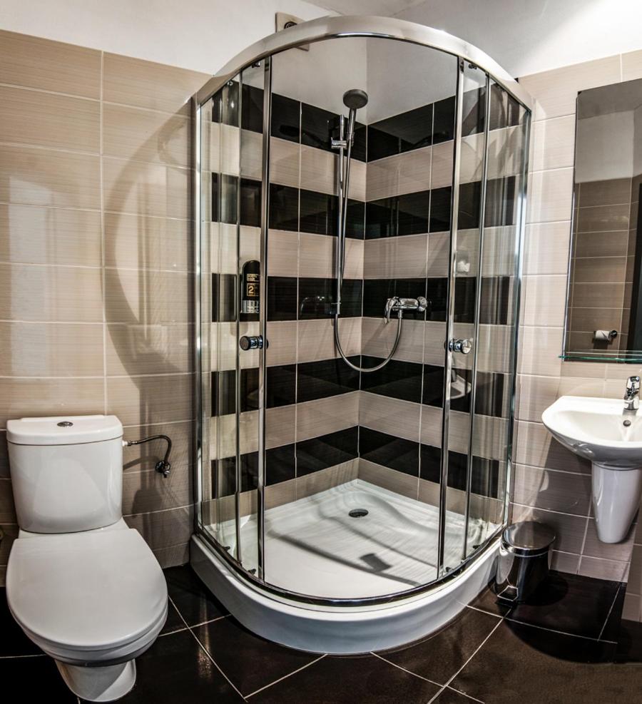 Standard Double or Twin Room photo 3