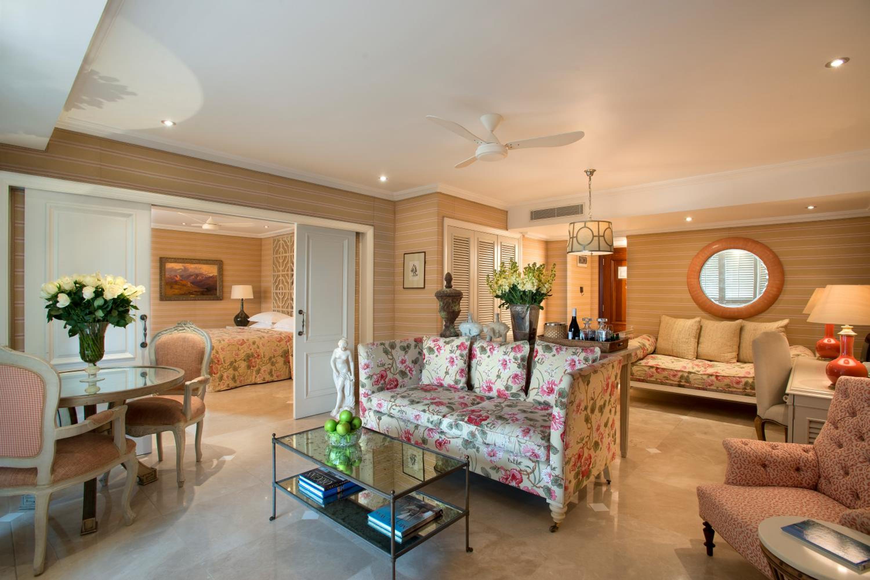 Deluxe Suite with Sea View