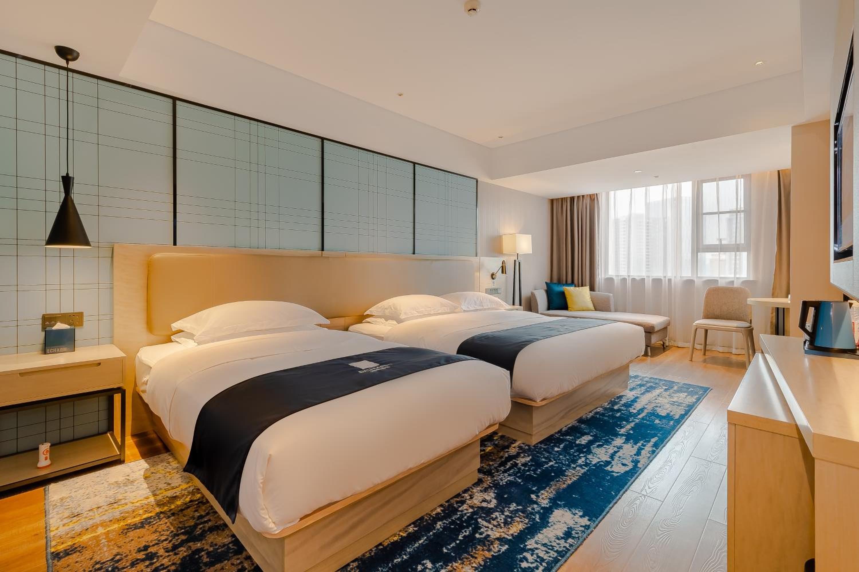 Deluxe Twin Room photo 3