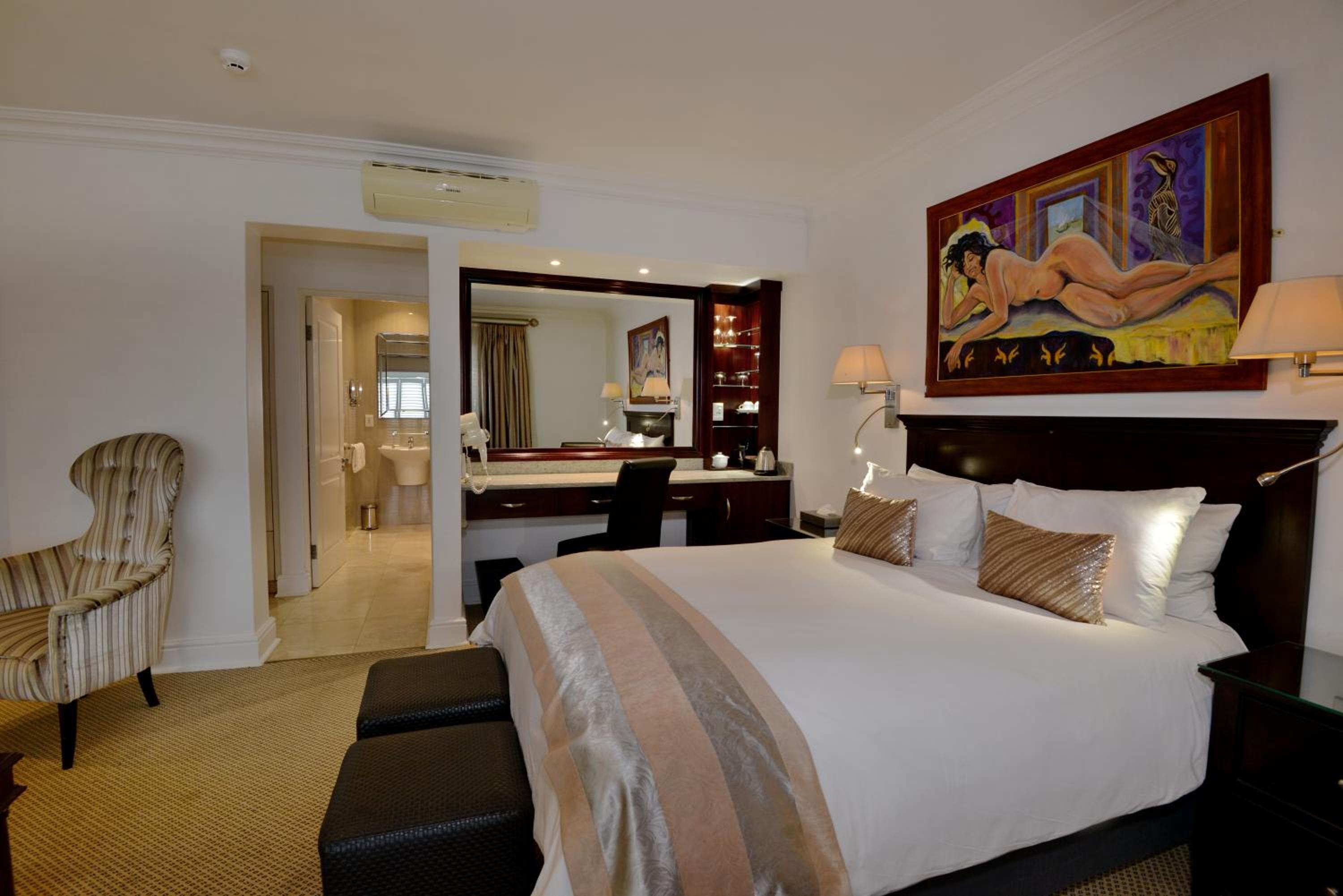 Luxury Suite 1 photo 1