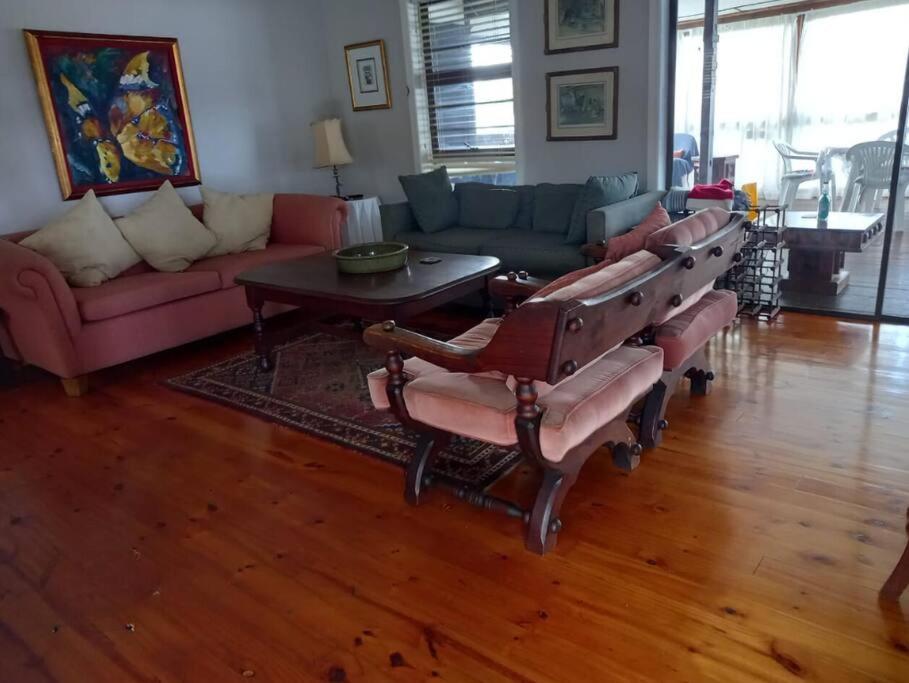 Four-Bedroom House photo 1