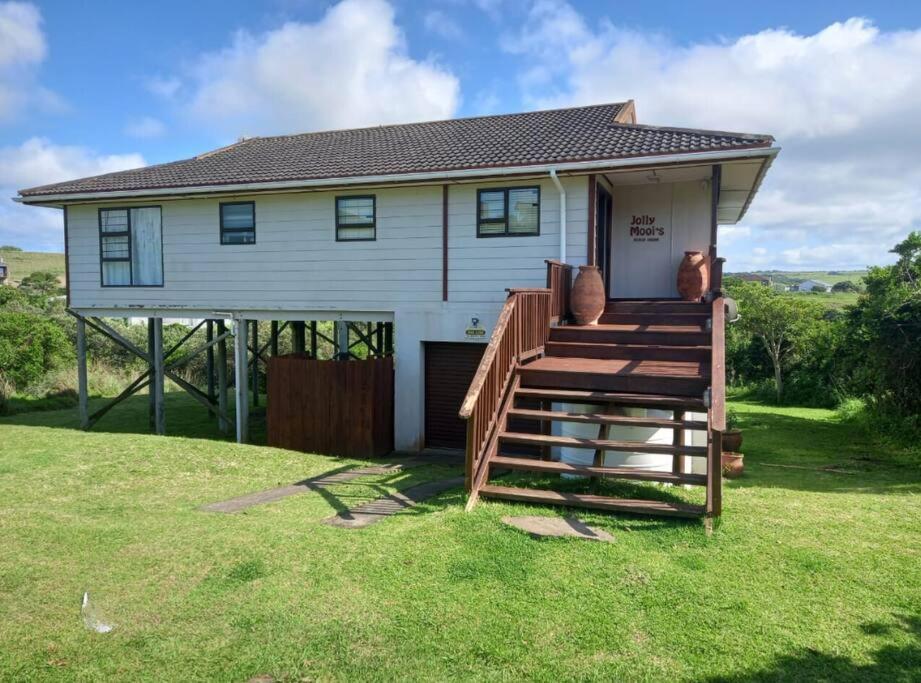 Four-Bedroom House photo 3