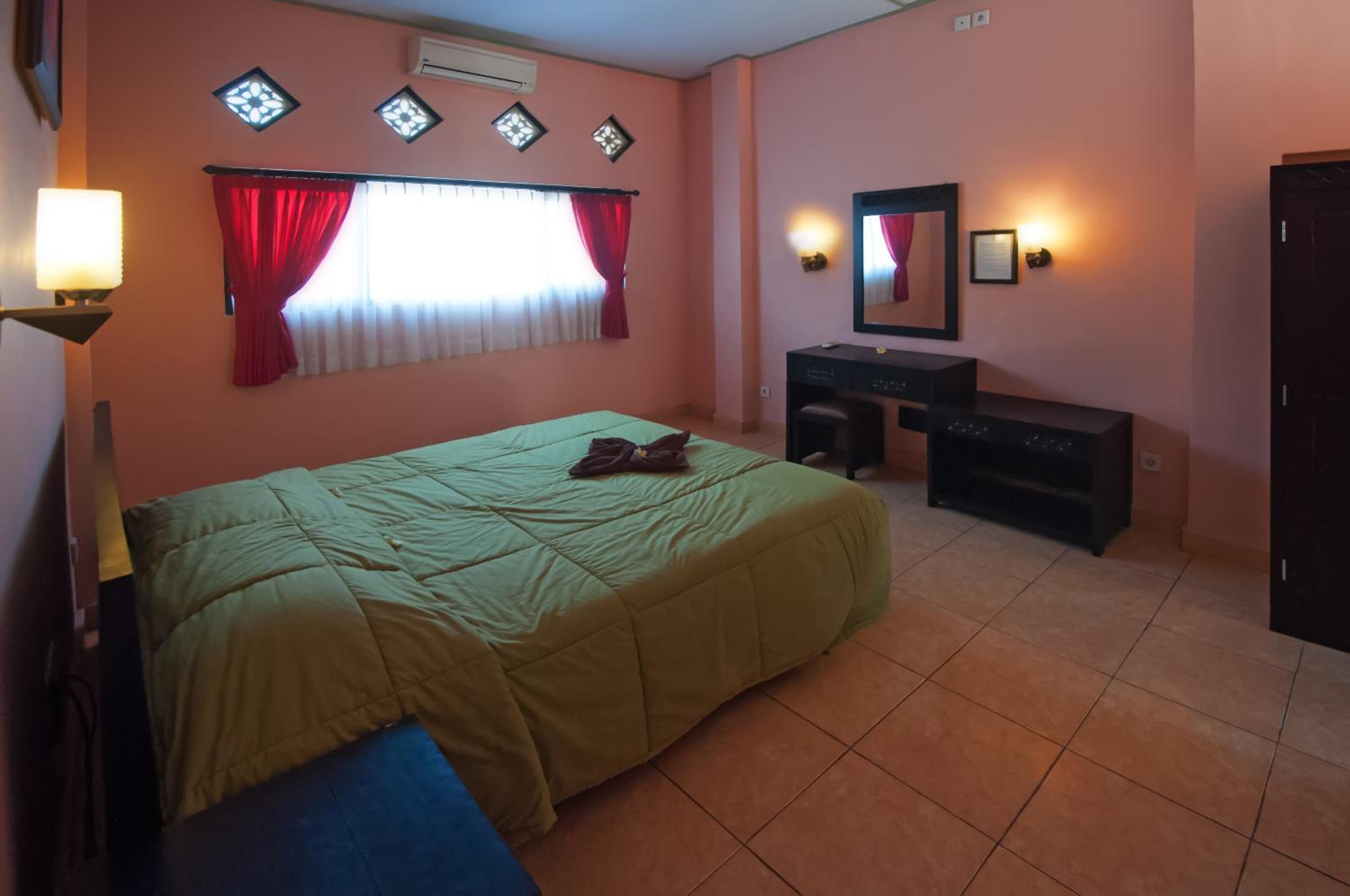 Standard Double or Twin Room (Room Only) photo 2