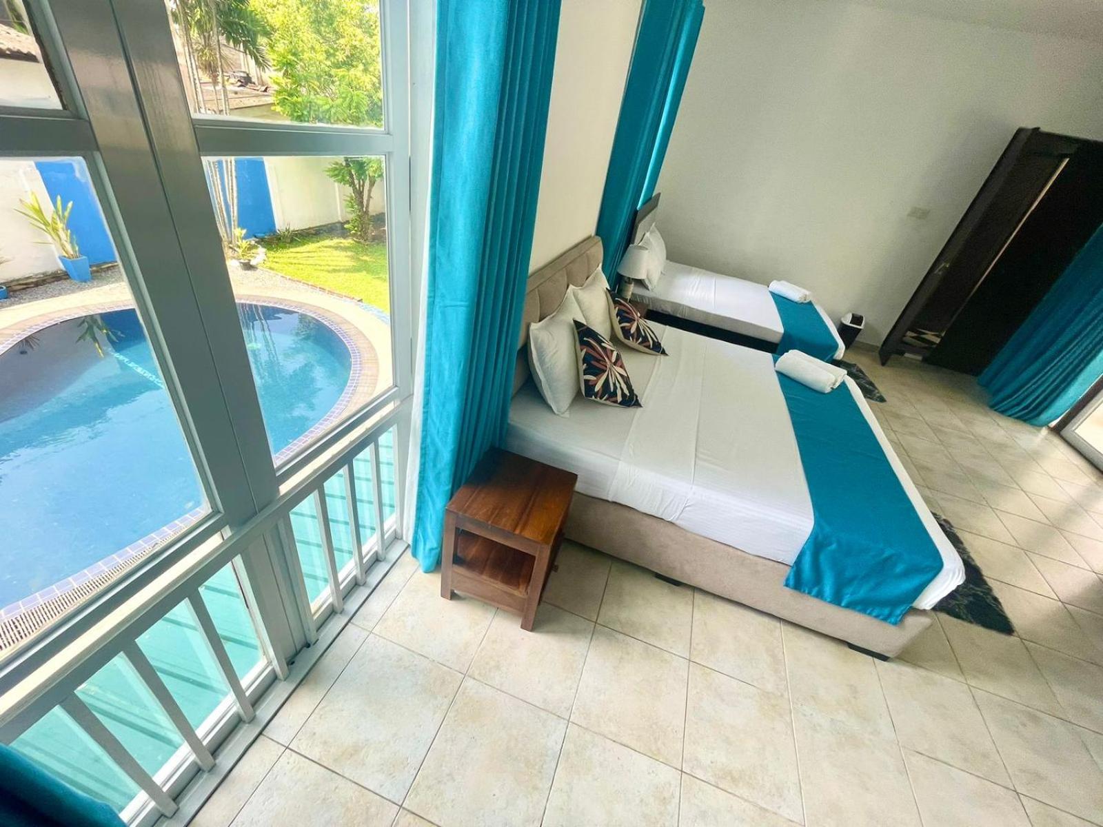 Deluxe Family Suite photo 3