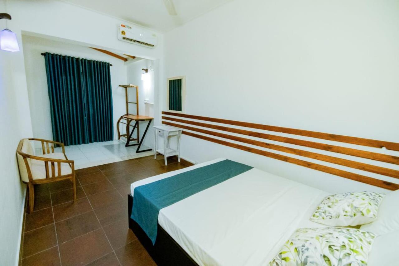 Budget Double Room photo 3