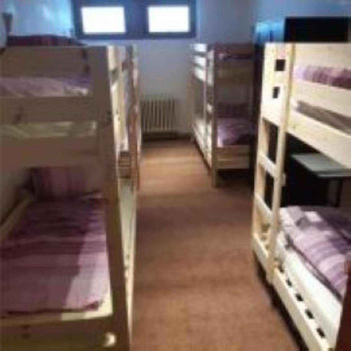 Bed in 8-Bed Mixed Dormitory Room photo 1