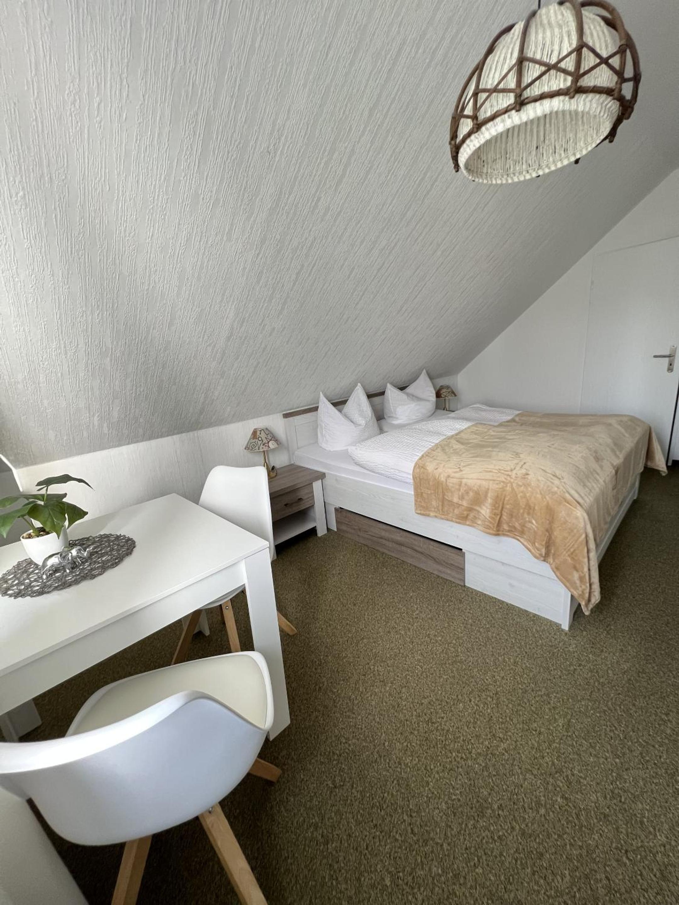 Budget Double Room photo 2