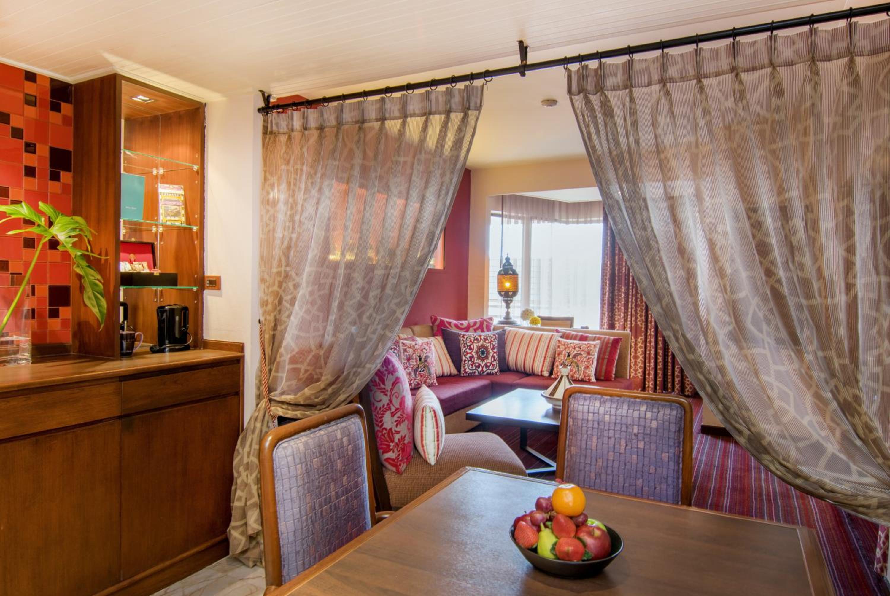 Theme Suite - Photo 8