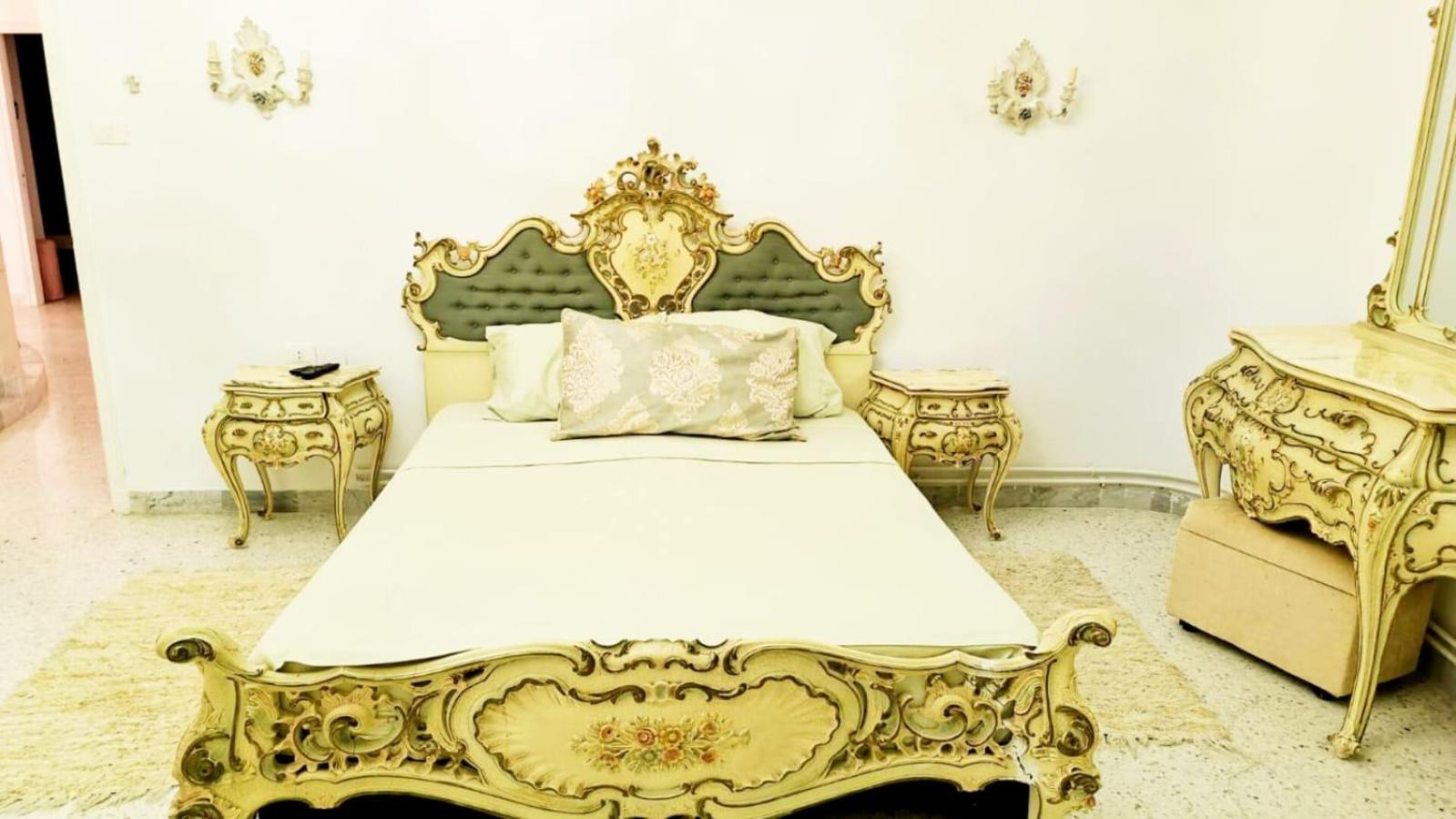 Deluxe Double Room with Bath photo 3