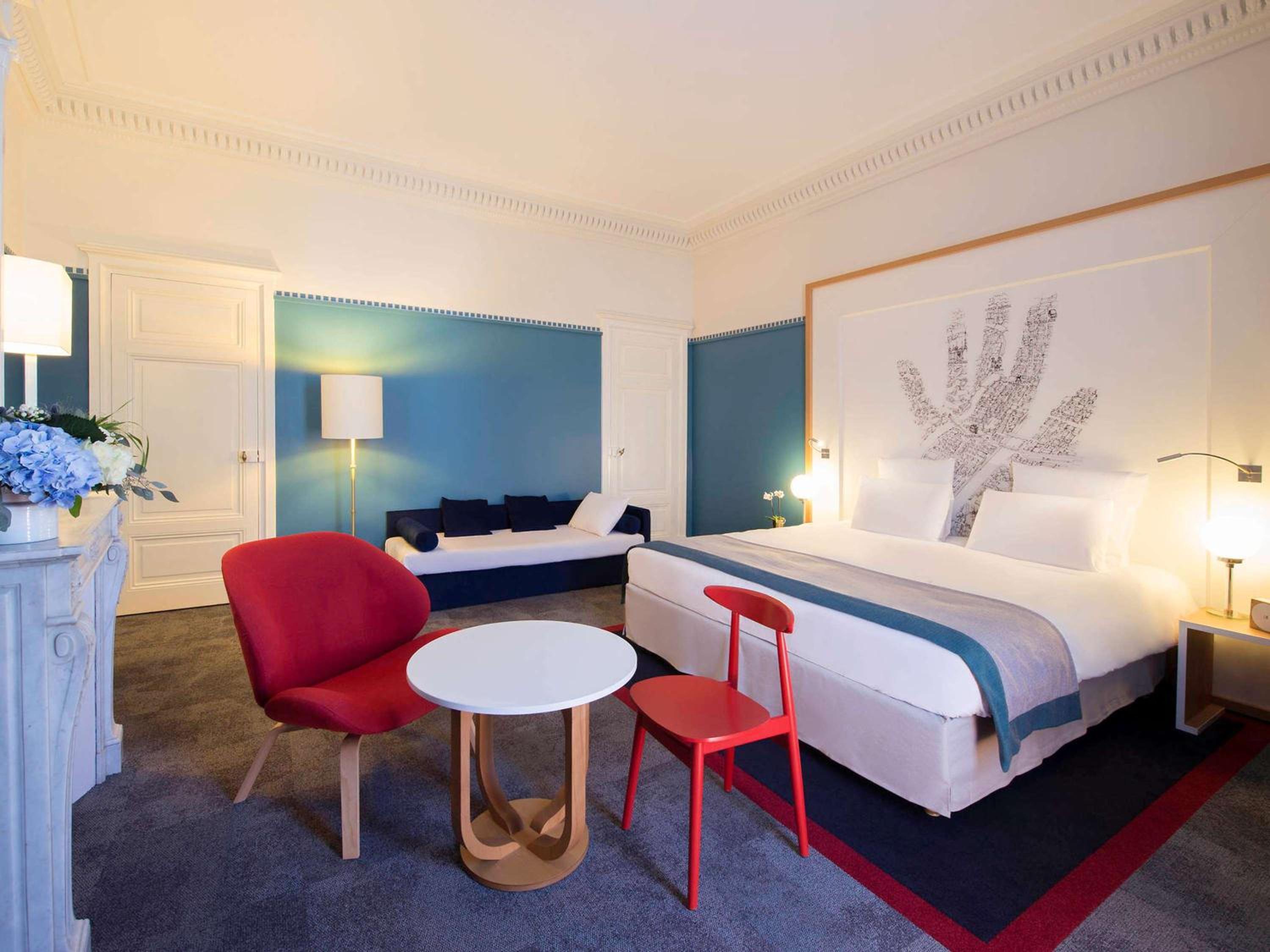 Privilege Room with 1 Double Bed & 1 Single Bed photo 1