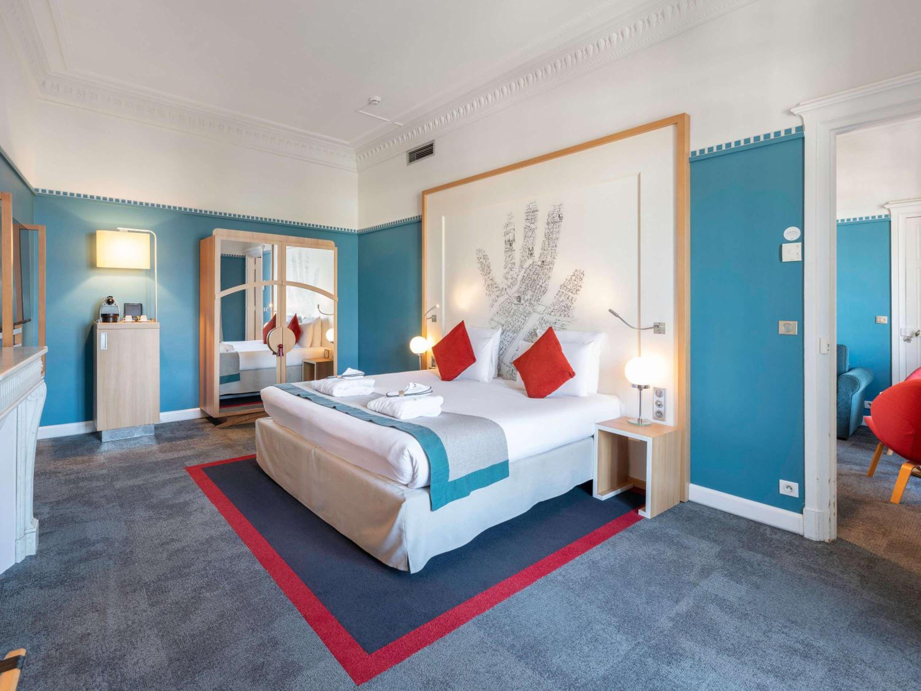 Suite with One Double Bed and One Double Sofa Bed photo 1