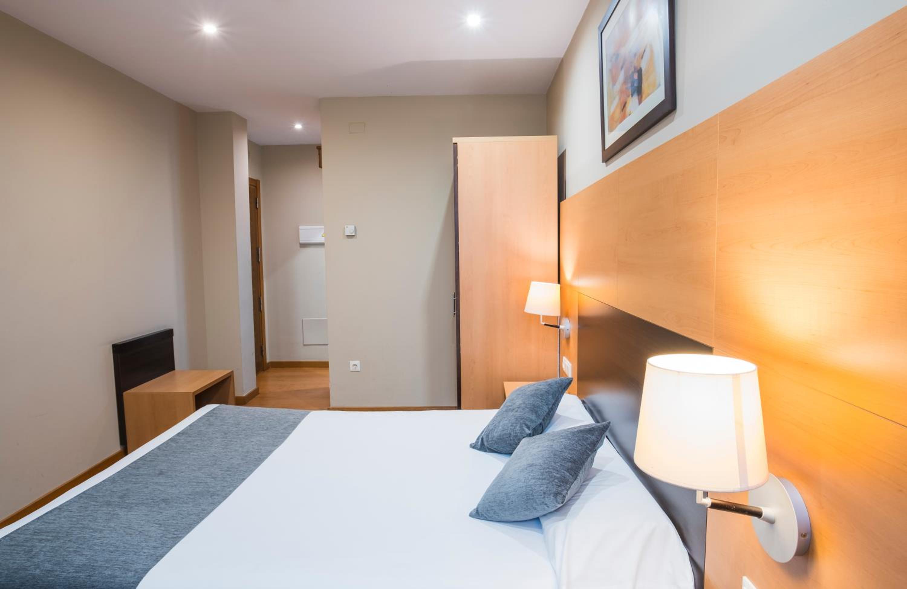 Budget Double or Twin Room photo 3