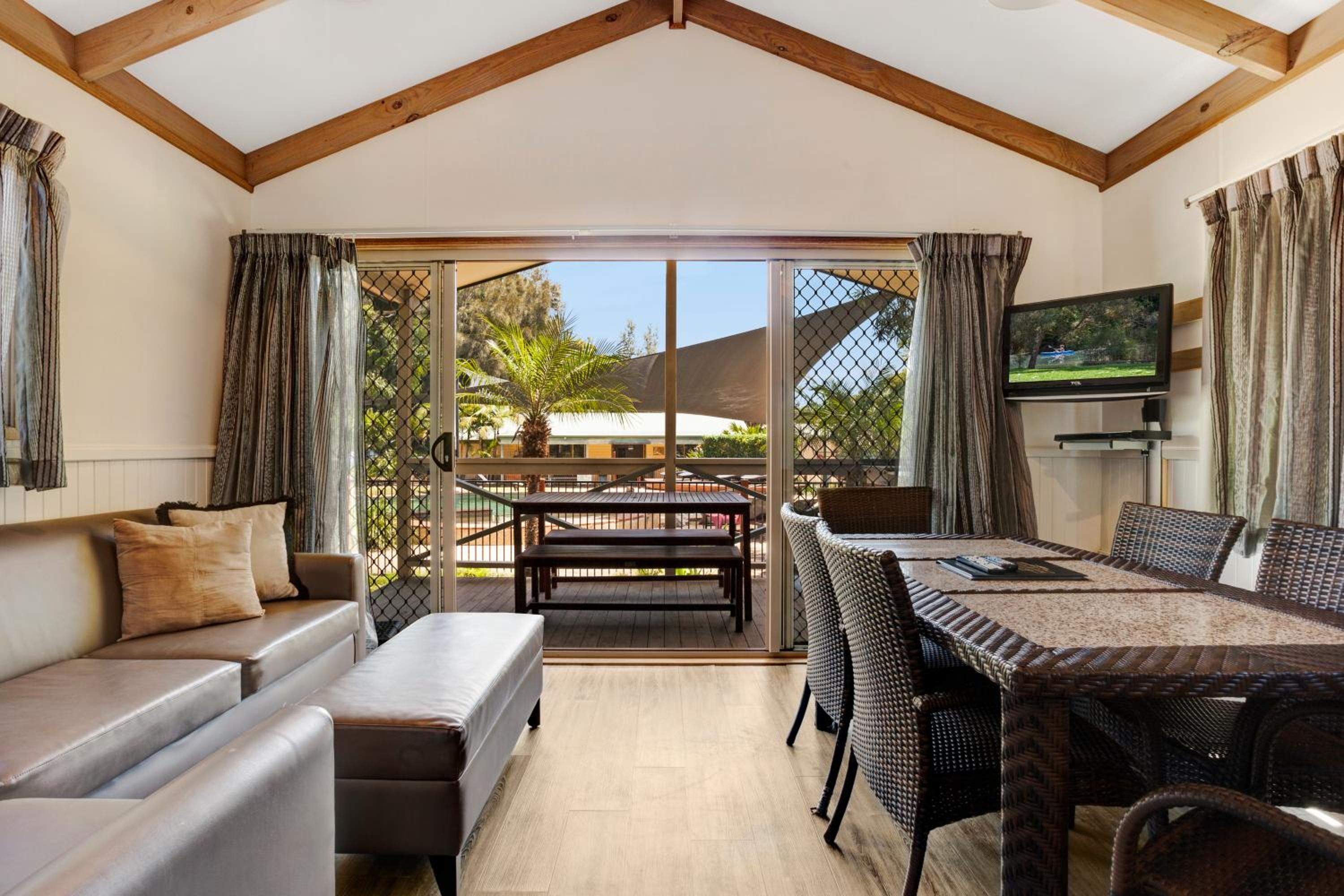 Beachside Cabin photo 1