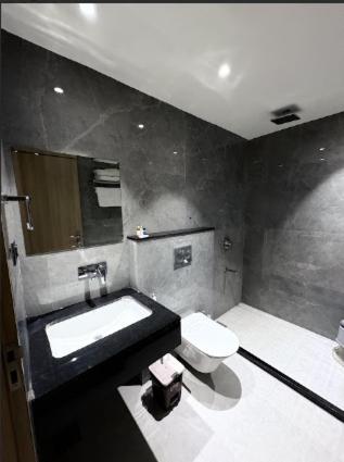 Standard Double Room - Photo 4