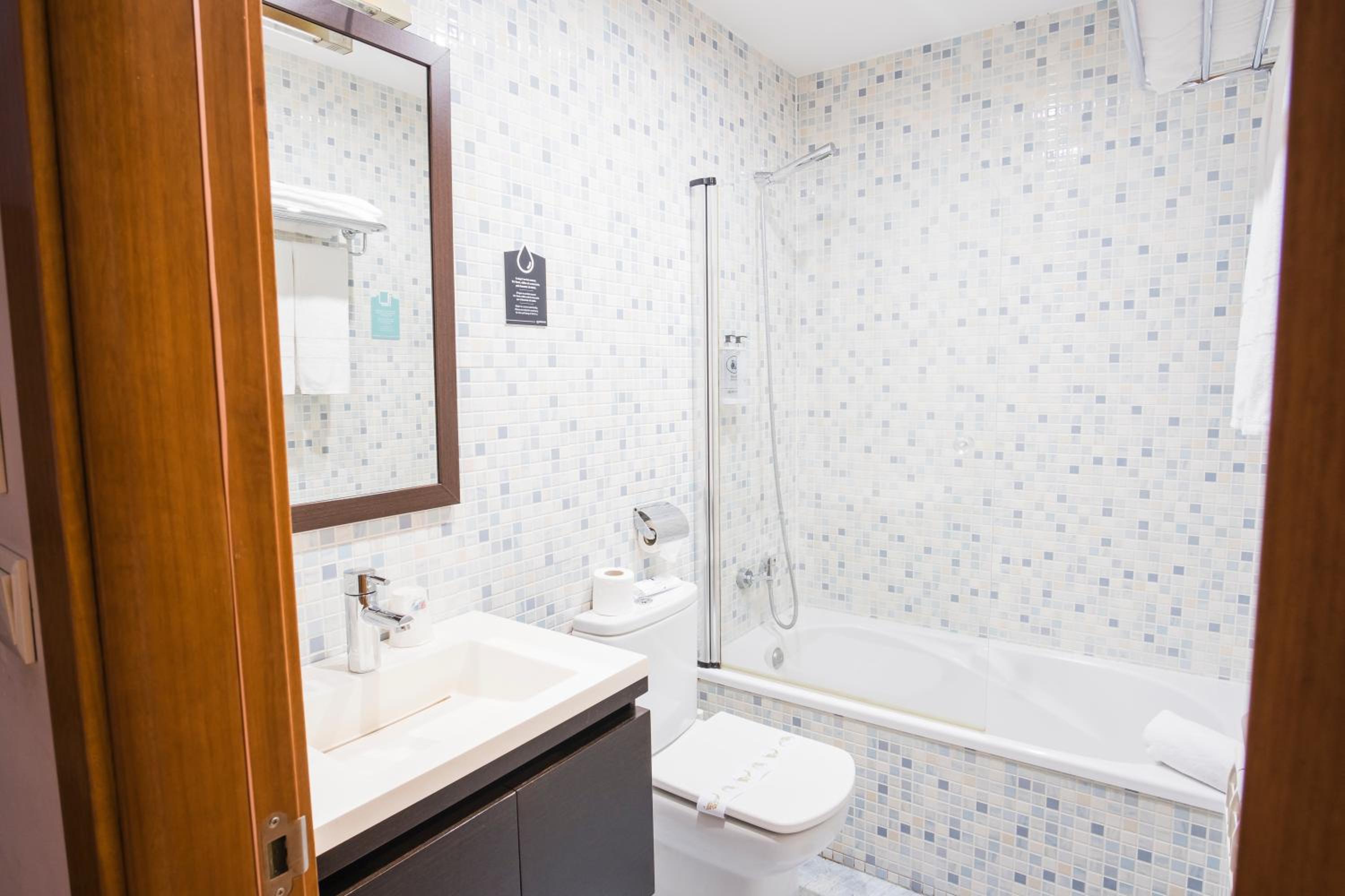 Single Room photo 3