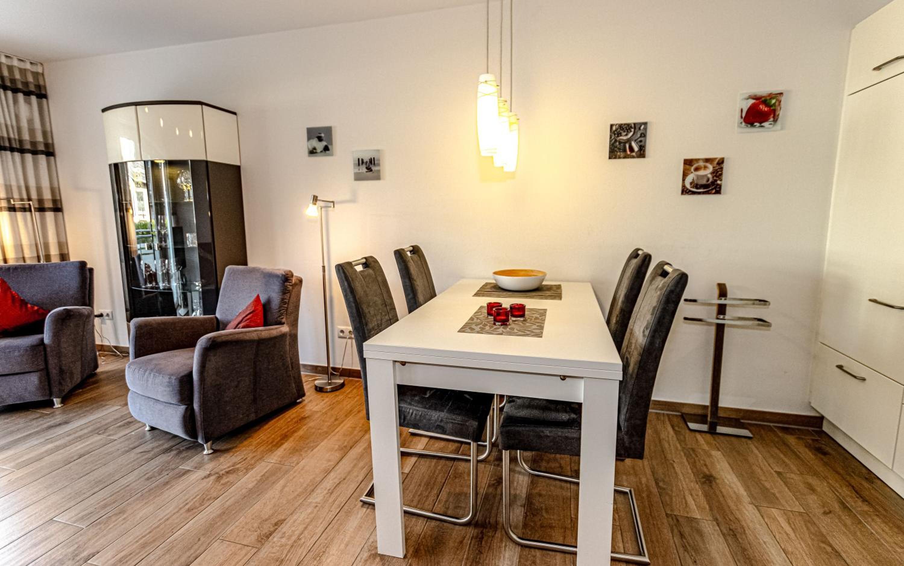 Two-Bedroom Apartment with Terrace photo 3