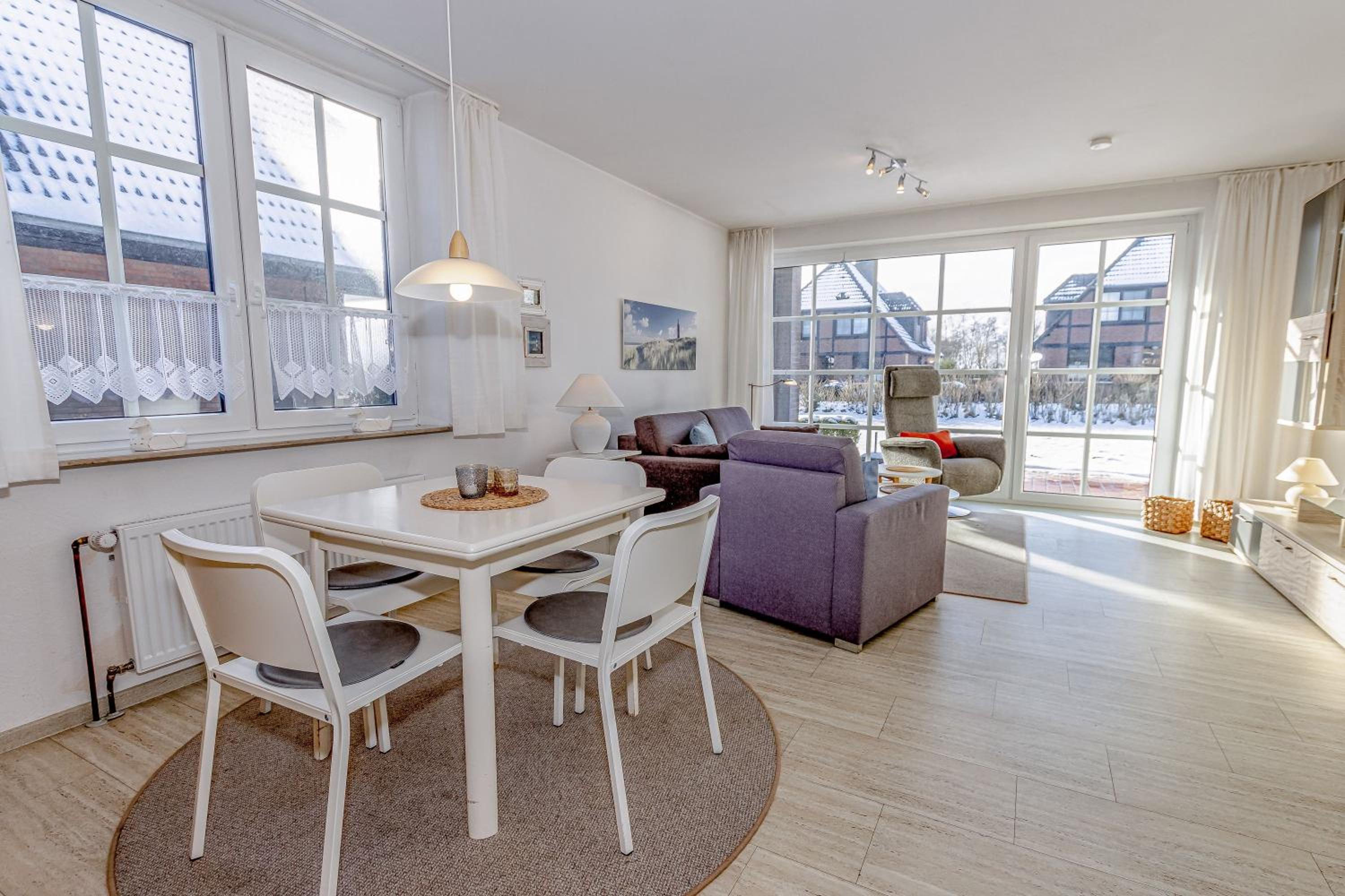 Apartment With Balcony photo 1