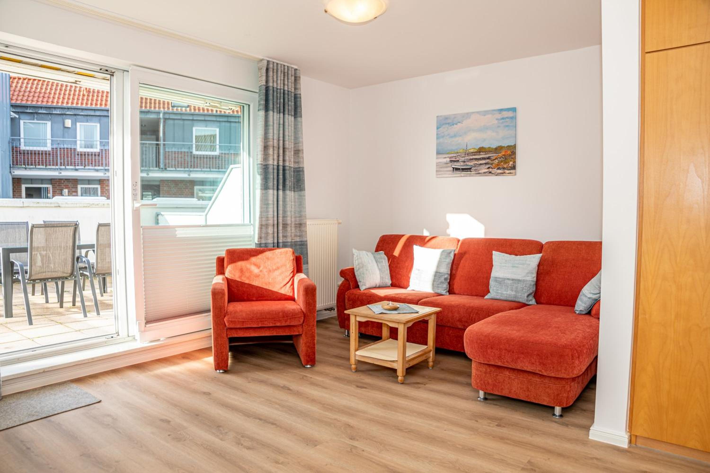 One-Bedroom Apartment with Balcony photo 1