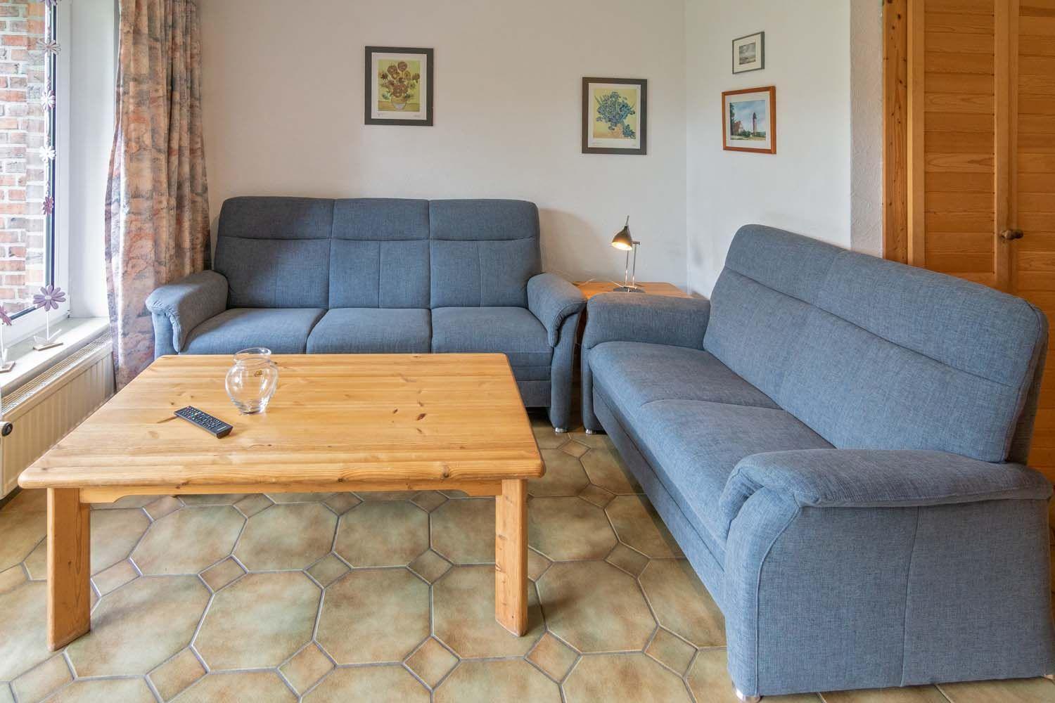 Three-Bedroom House photo 2