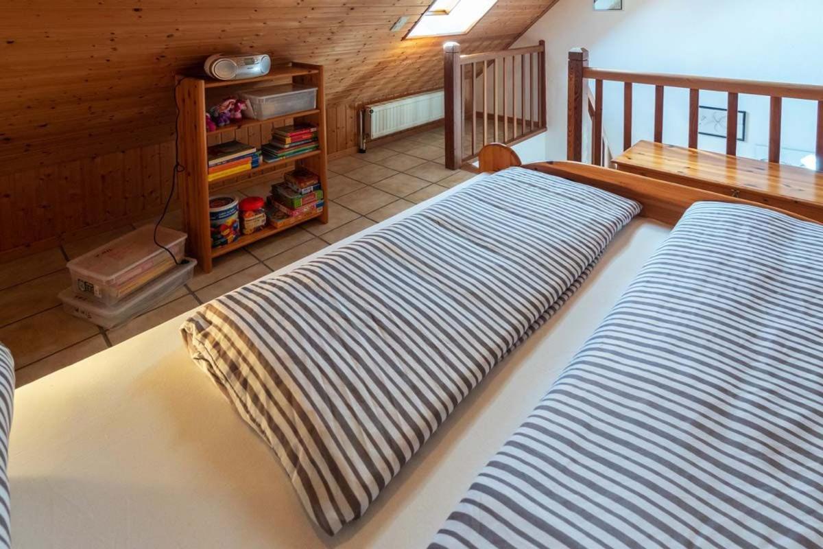 Three-Bedroom House photo 3