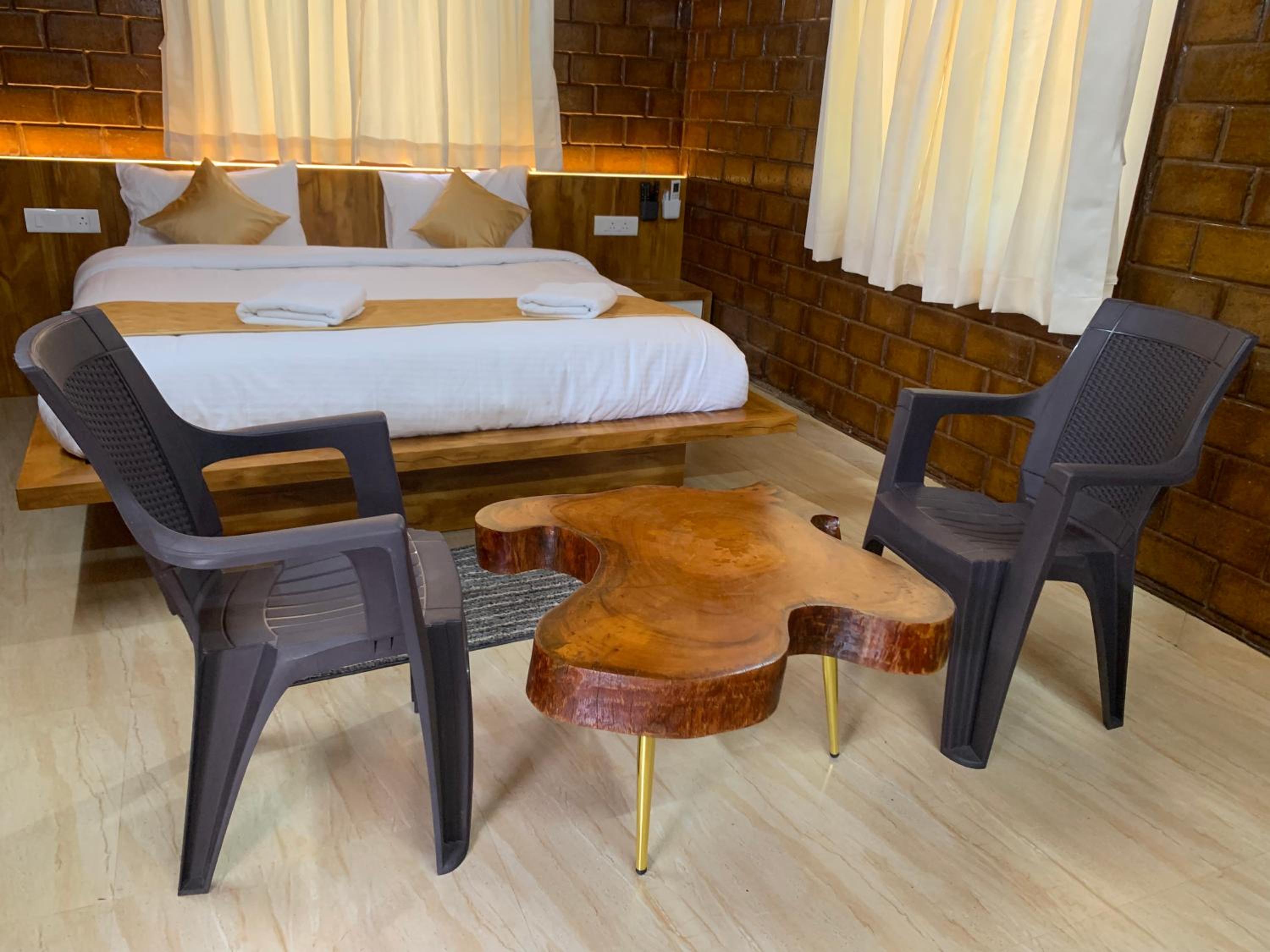 Deluxe Double Room photo 2