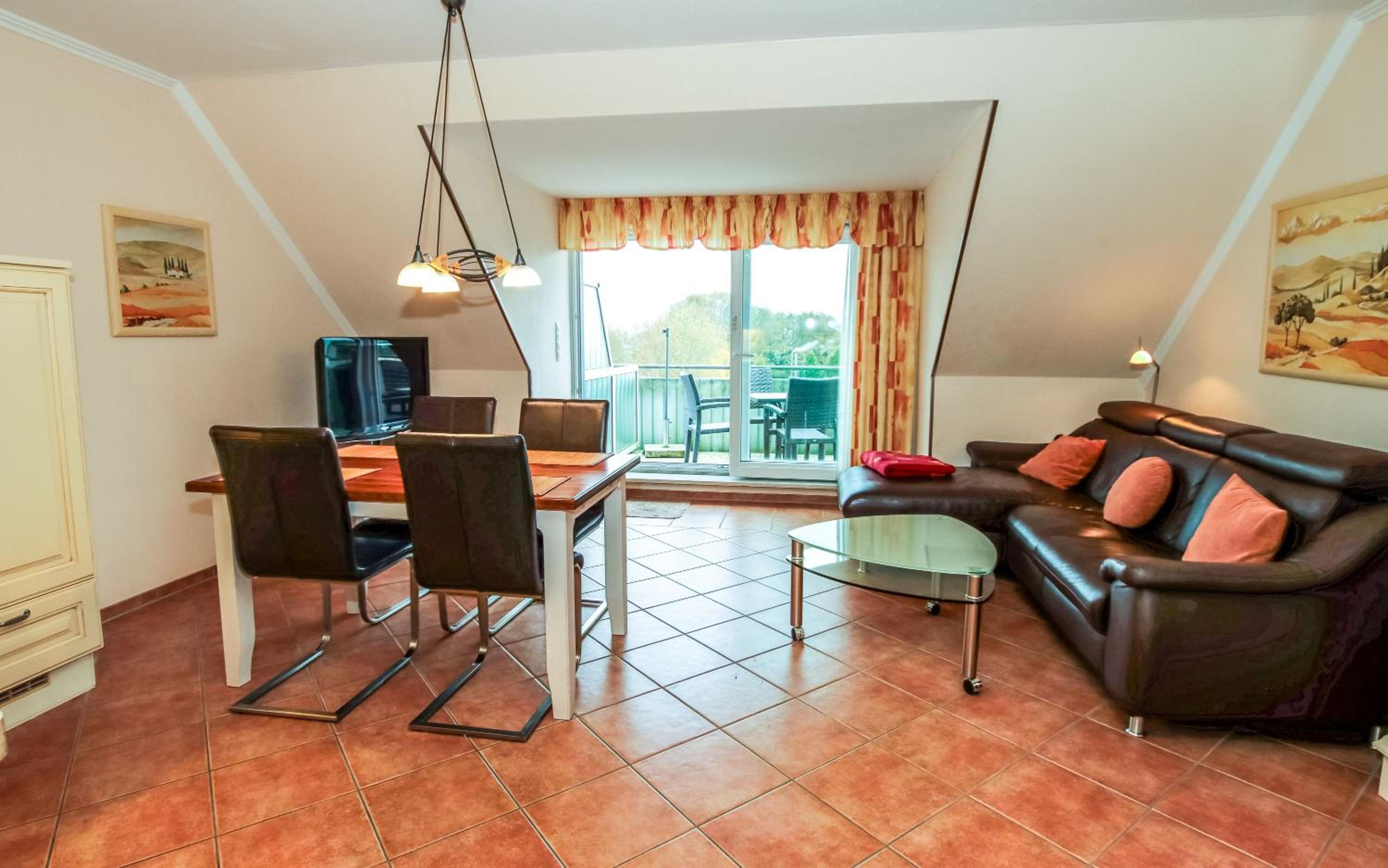 Two-Bedroom Apartment with Balcony and Terrace photo 1