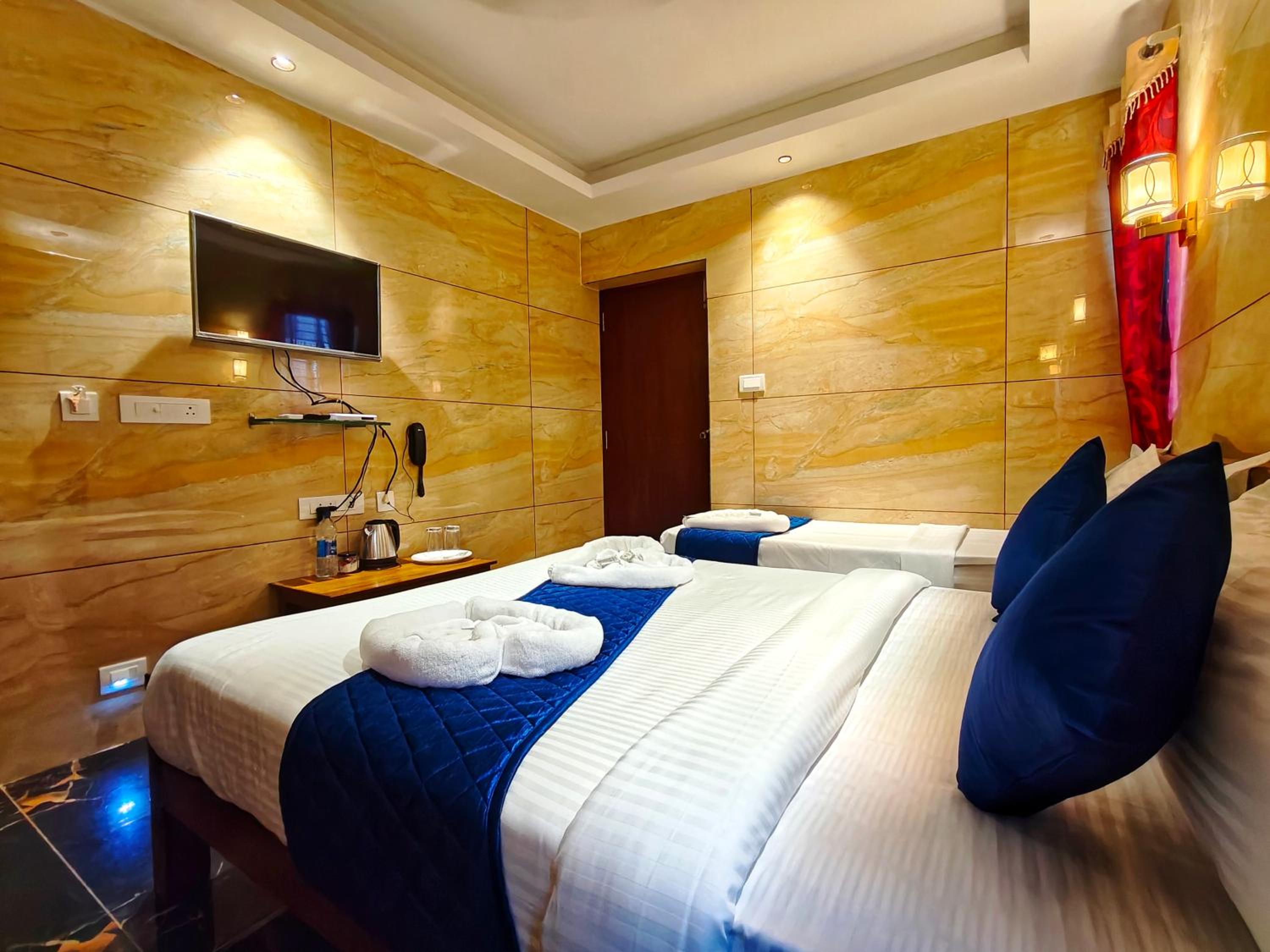 Triple Room with Balcony