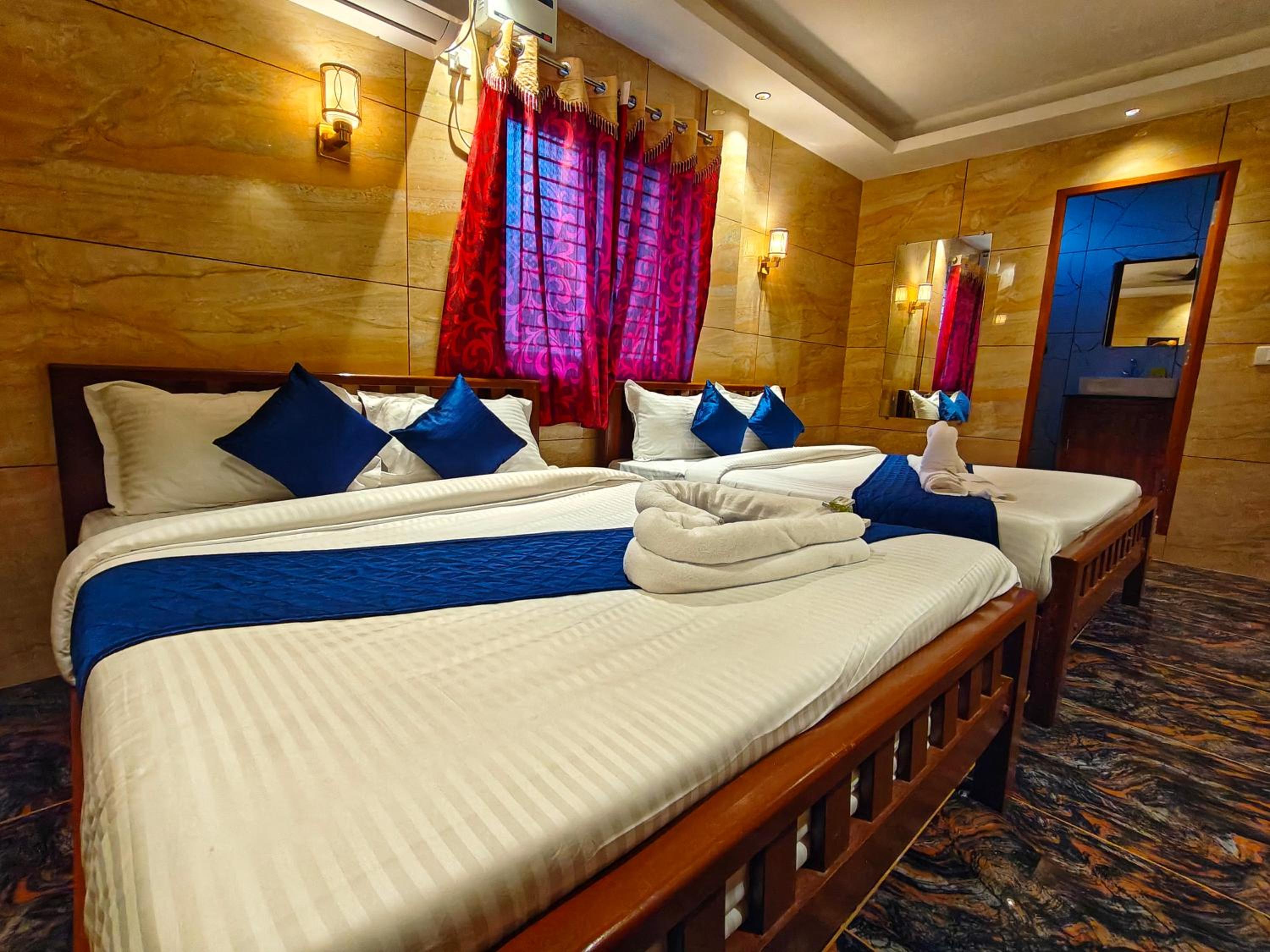 Triple Room