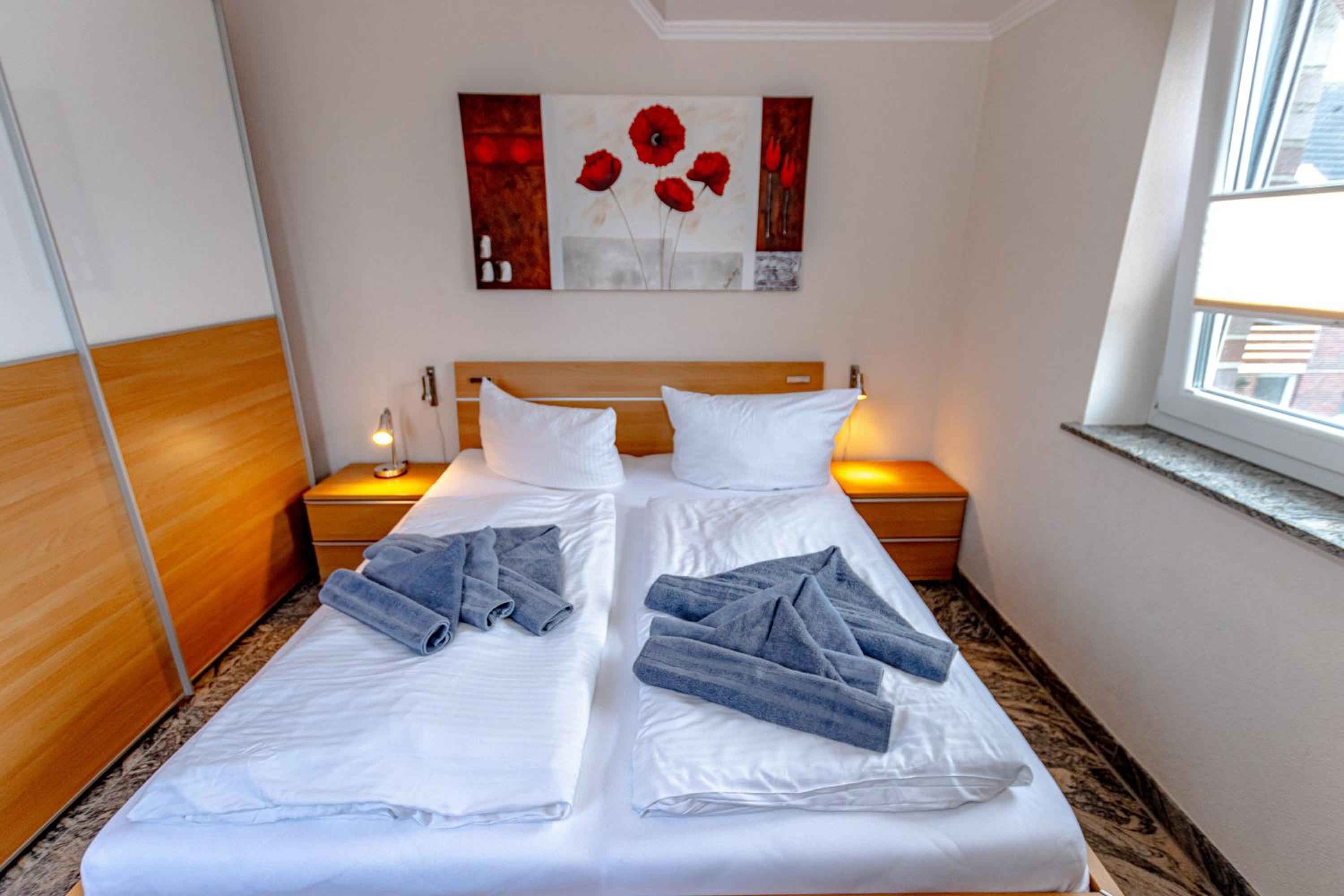 One-Bedroom Apartment with Balcony photo 2