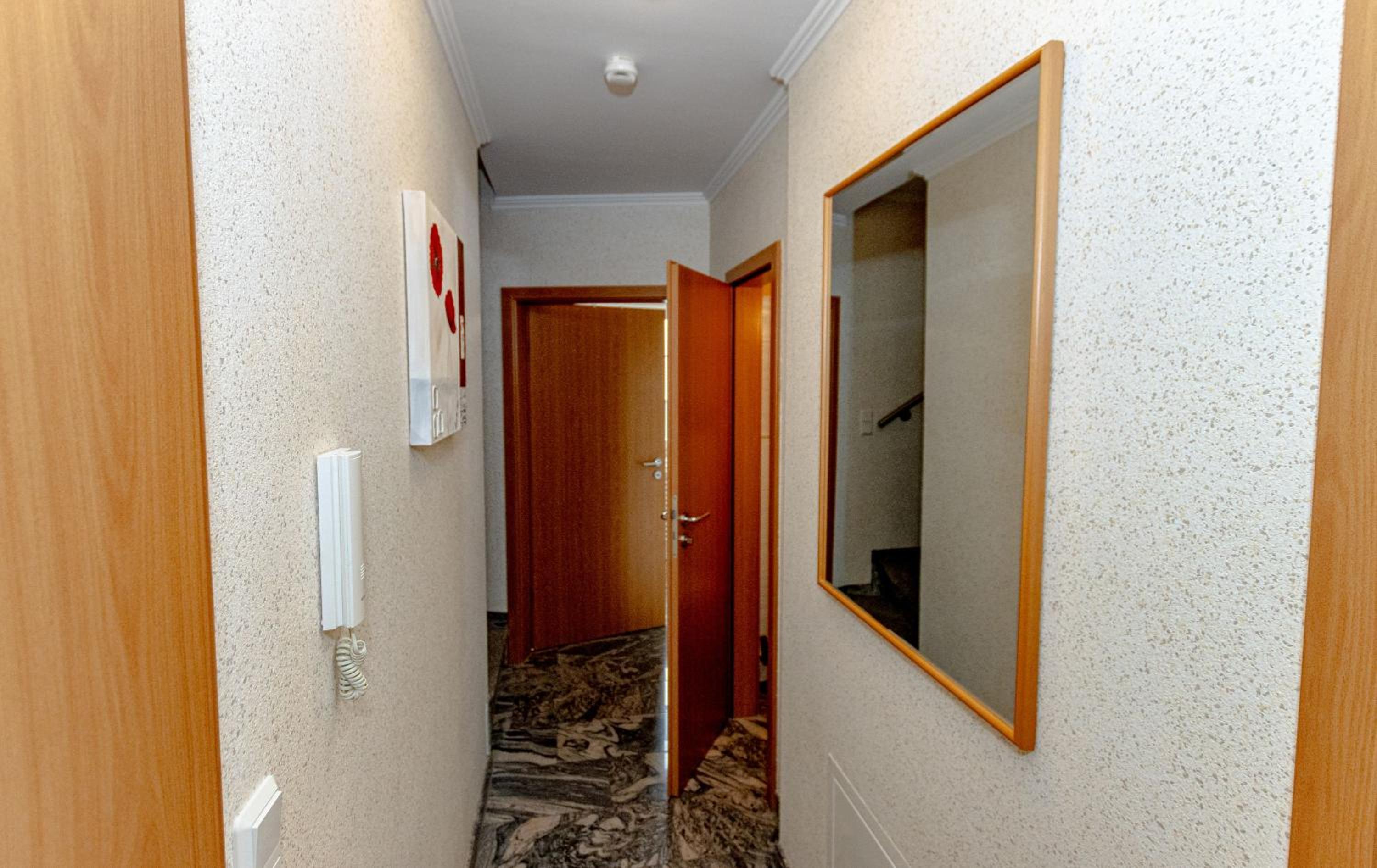 One-Bedroom Apartment with Balcony photo 3
