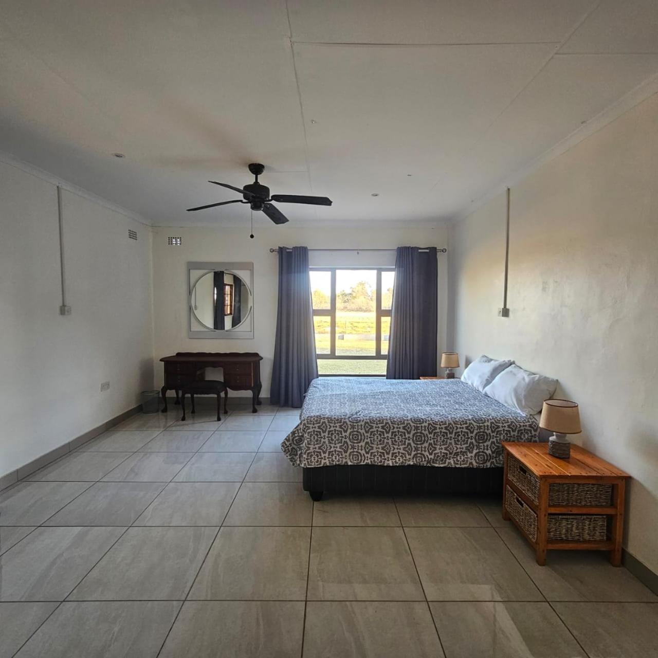 Four-Bedroom House photo 3