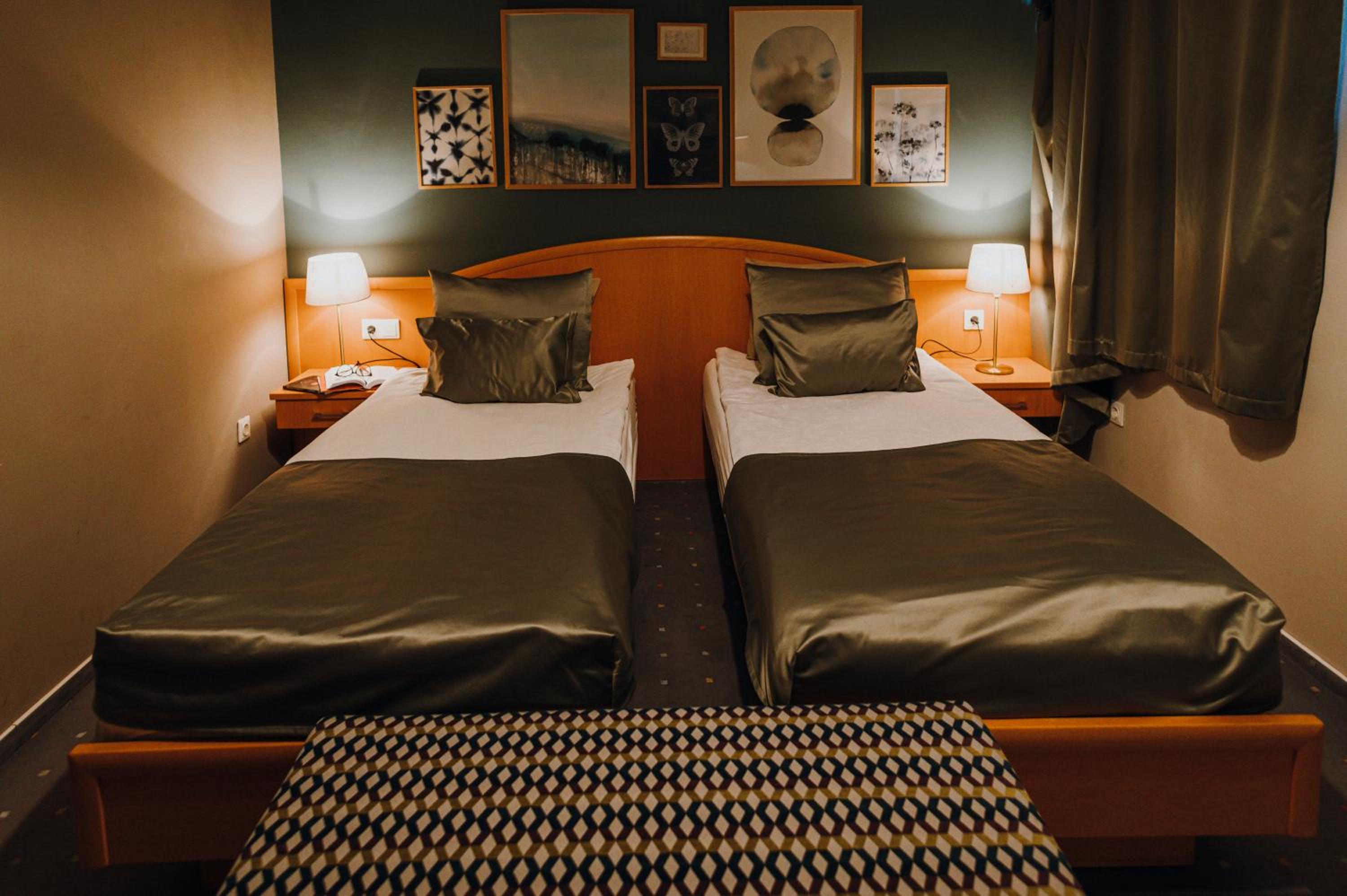 Twin Room - Photo 4