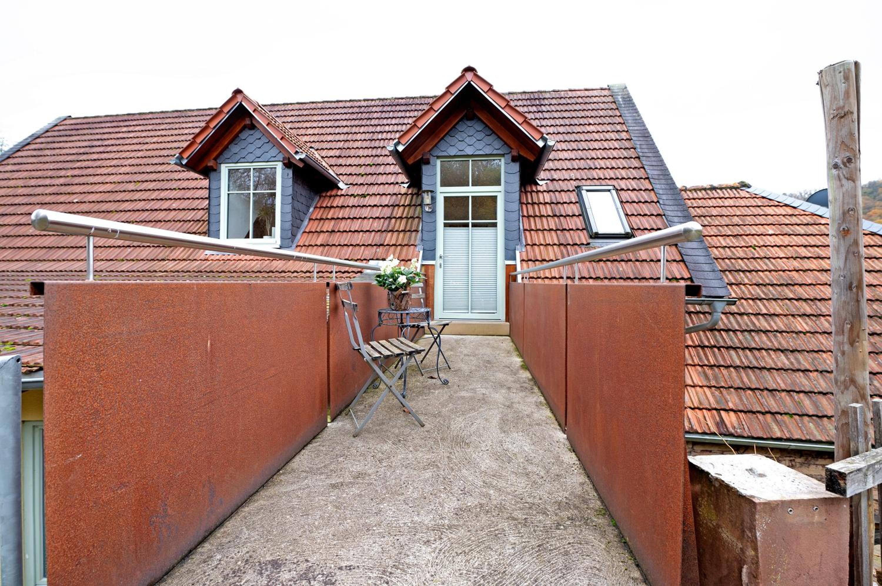 One-Bedroom Apartment with Garden View photo 2