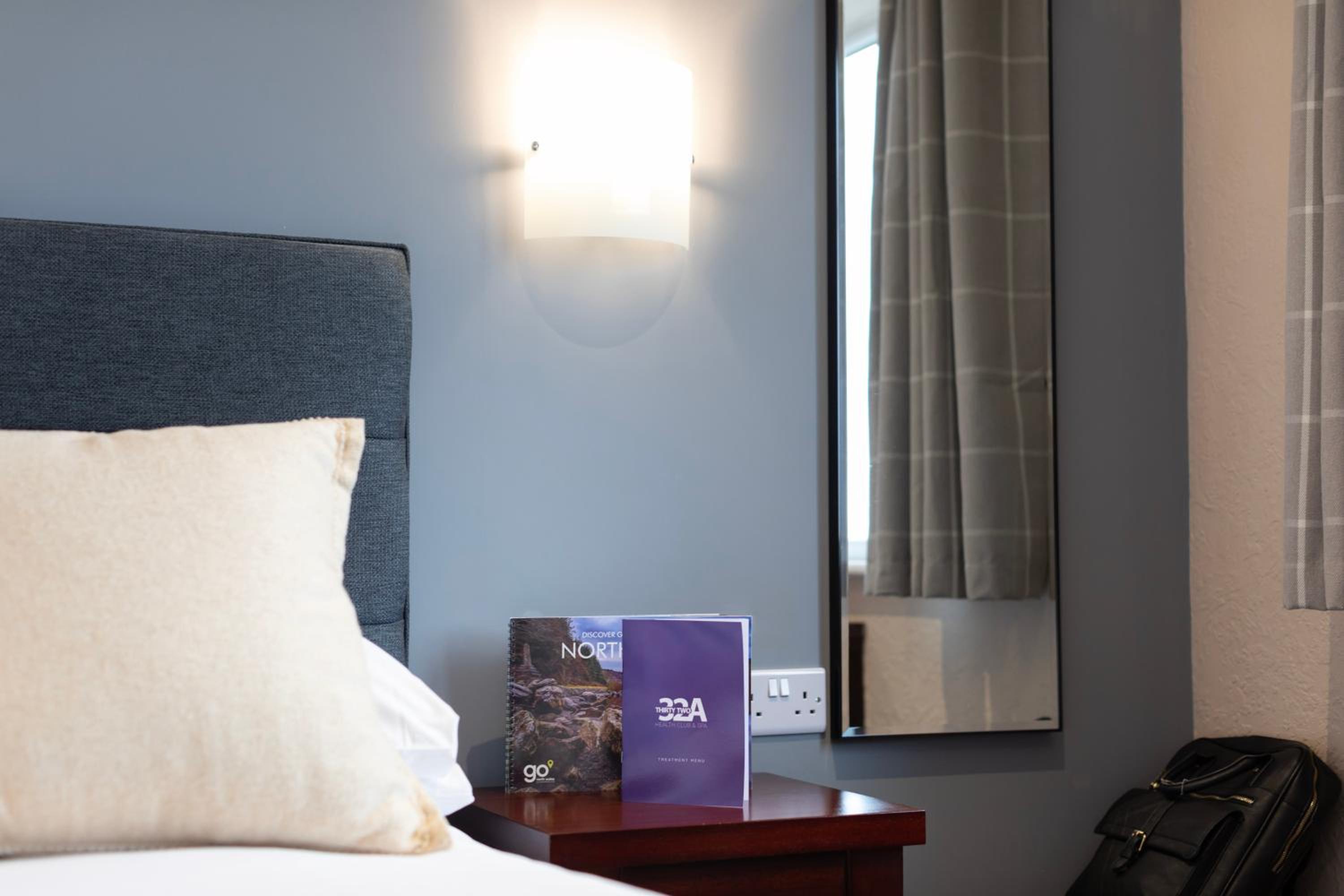 Small Double Room - Photo 2