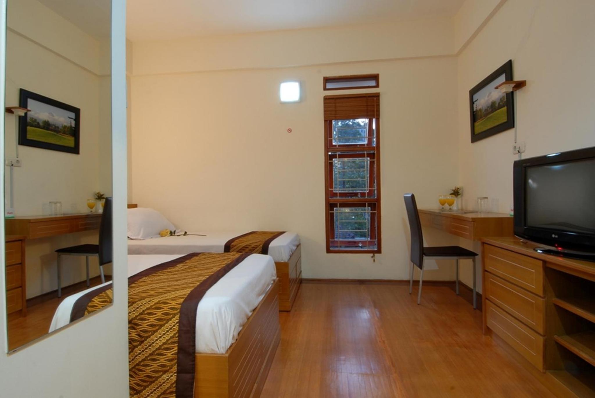 Deluxe Twin Room - Photo 8