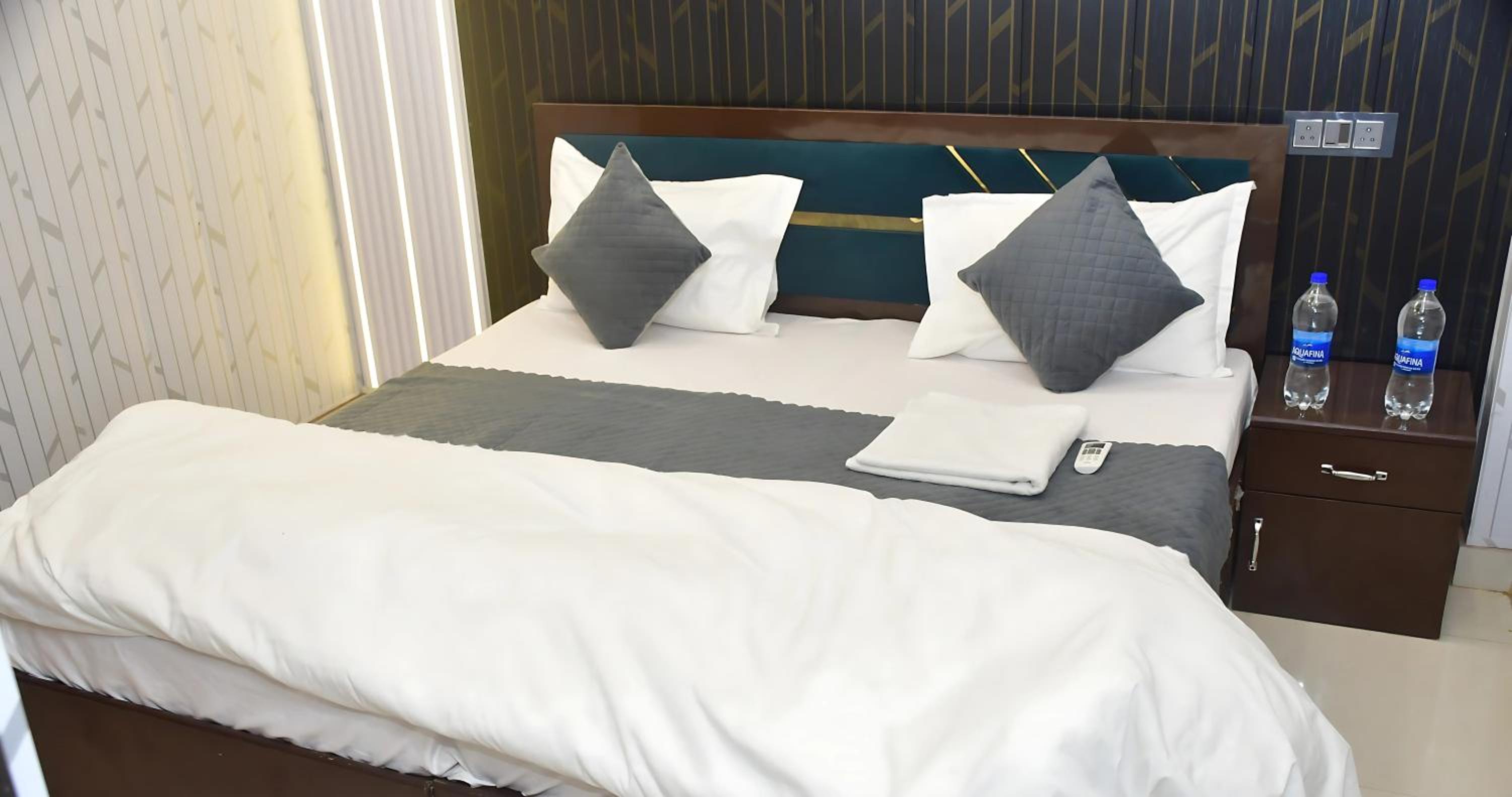 Superior King Room