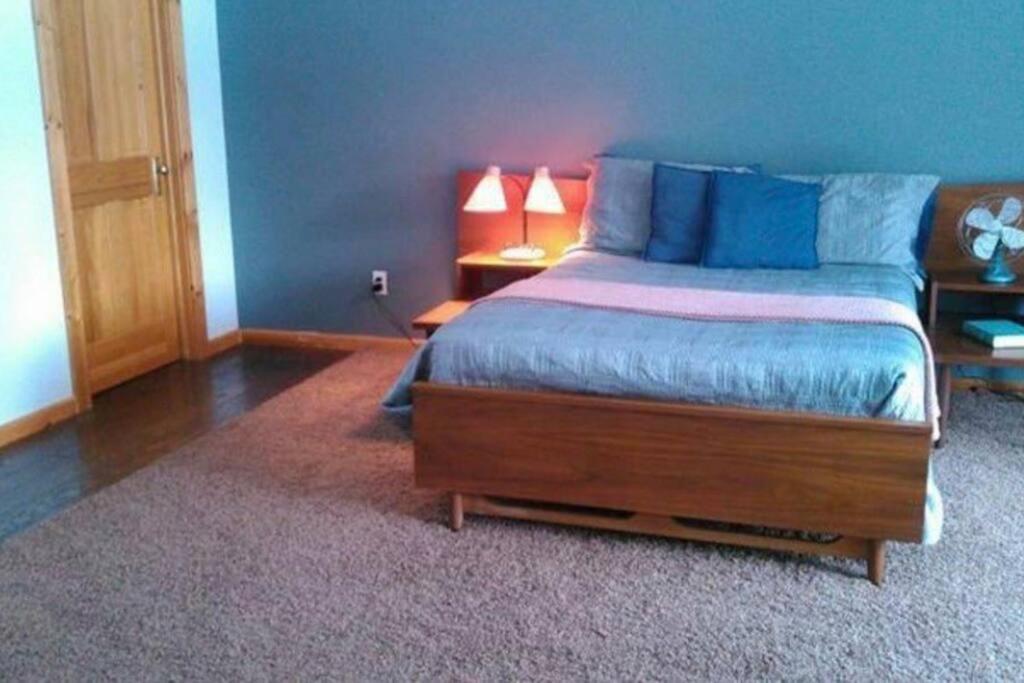 Three-Bedroom House photo 1
