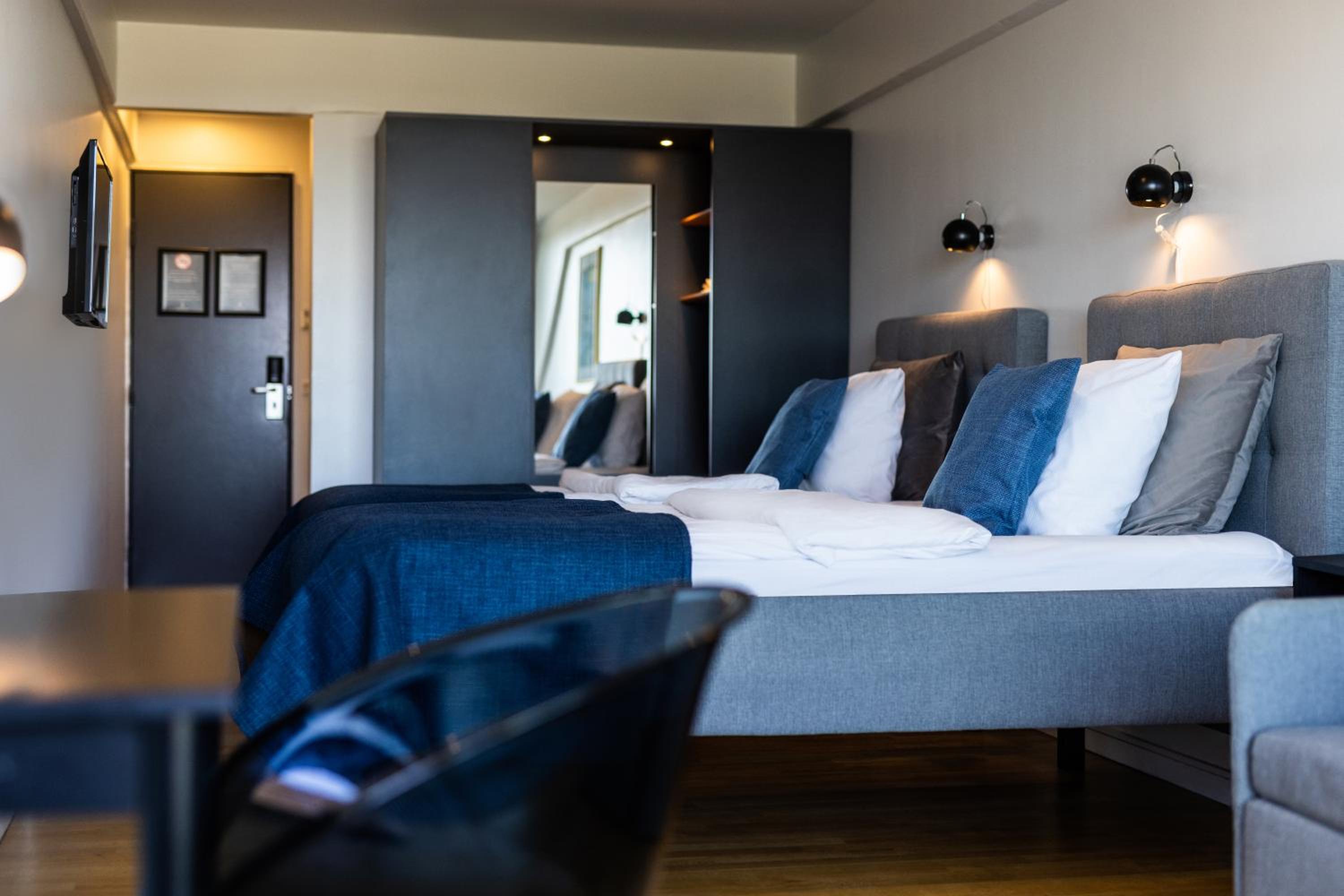 Double or Twin Room photo 1